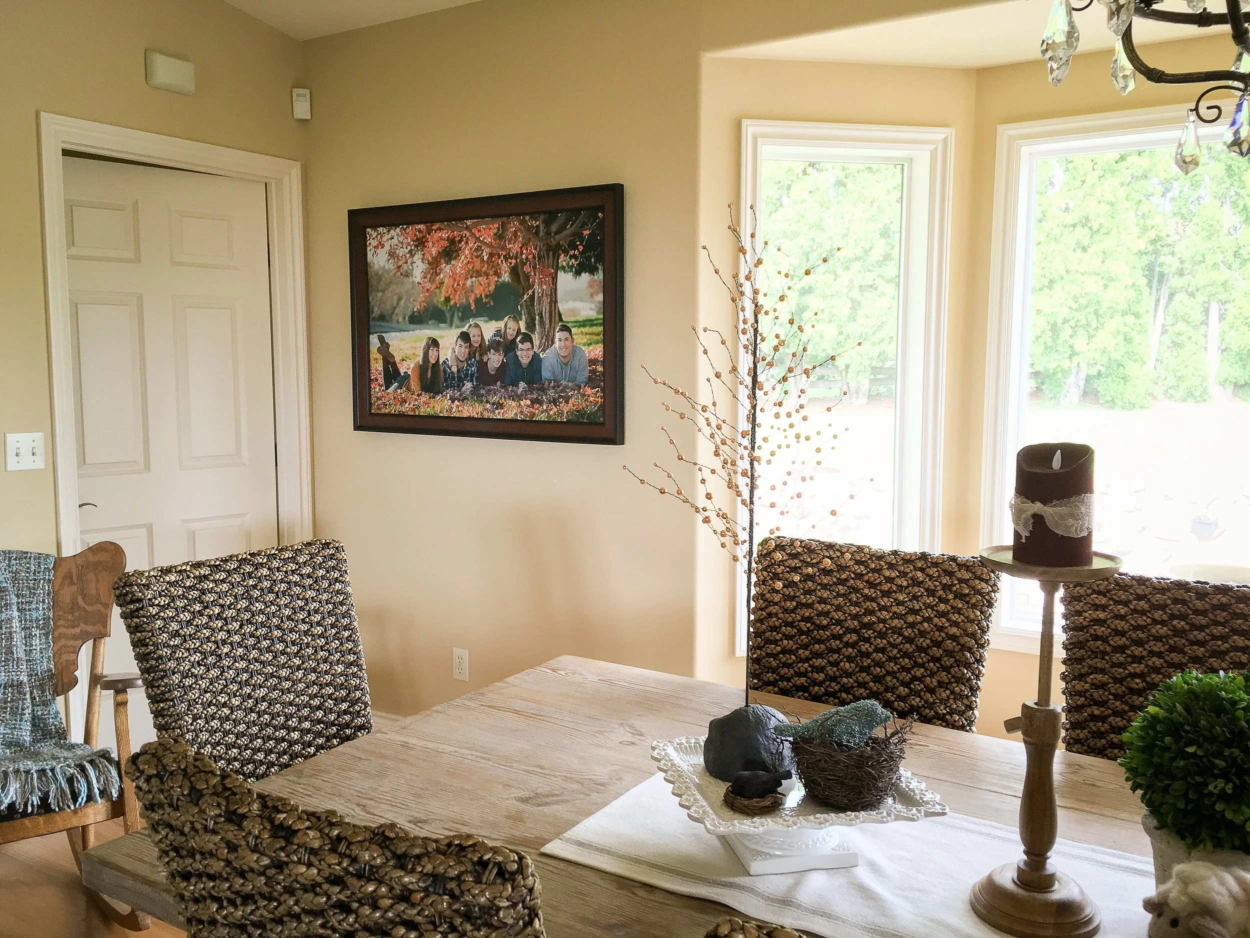 Canvases in rooms_09.jpg