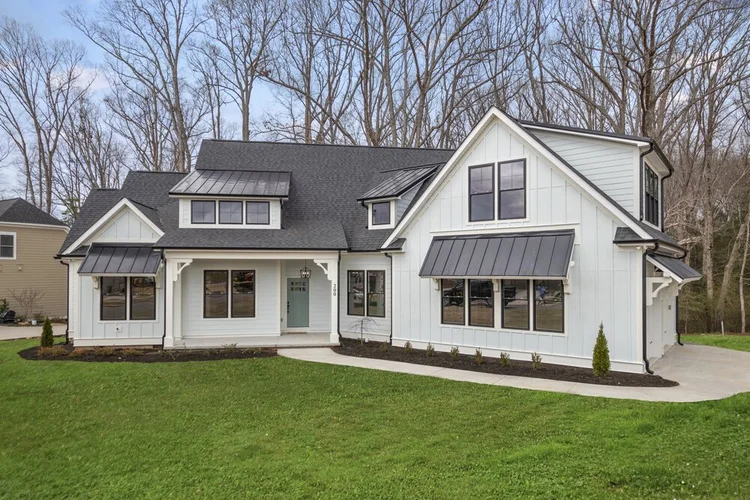 Custom Modern Farmhouse Plans Greenville SC — Dakota GC