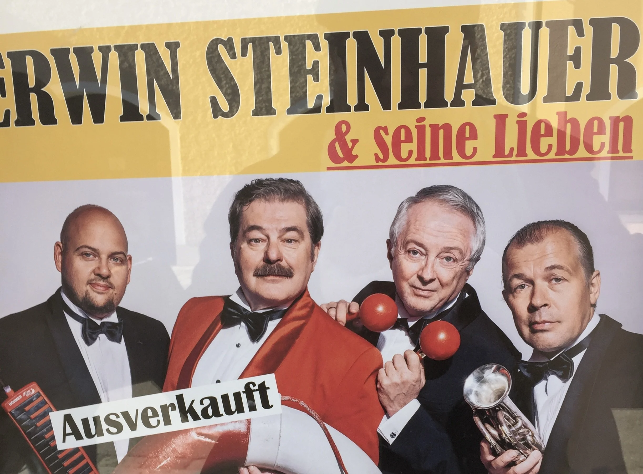 Flieger, grüß mir die Sonne. Eine Erzählung von H.C.Artmannn aus "How much Schatzi"