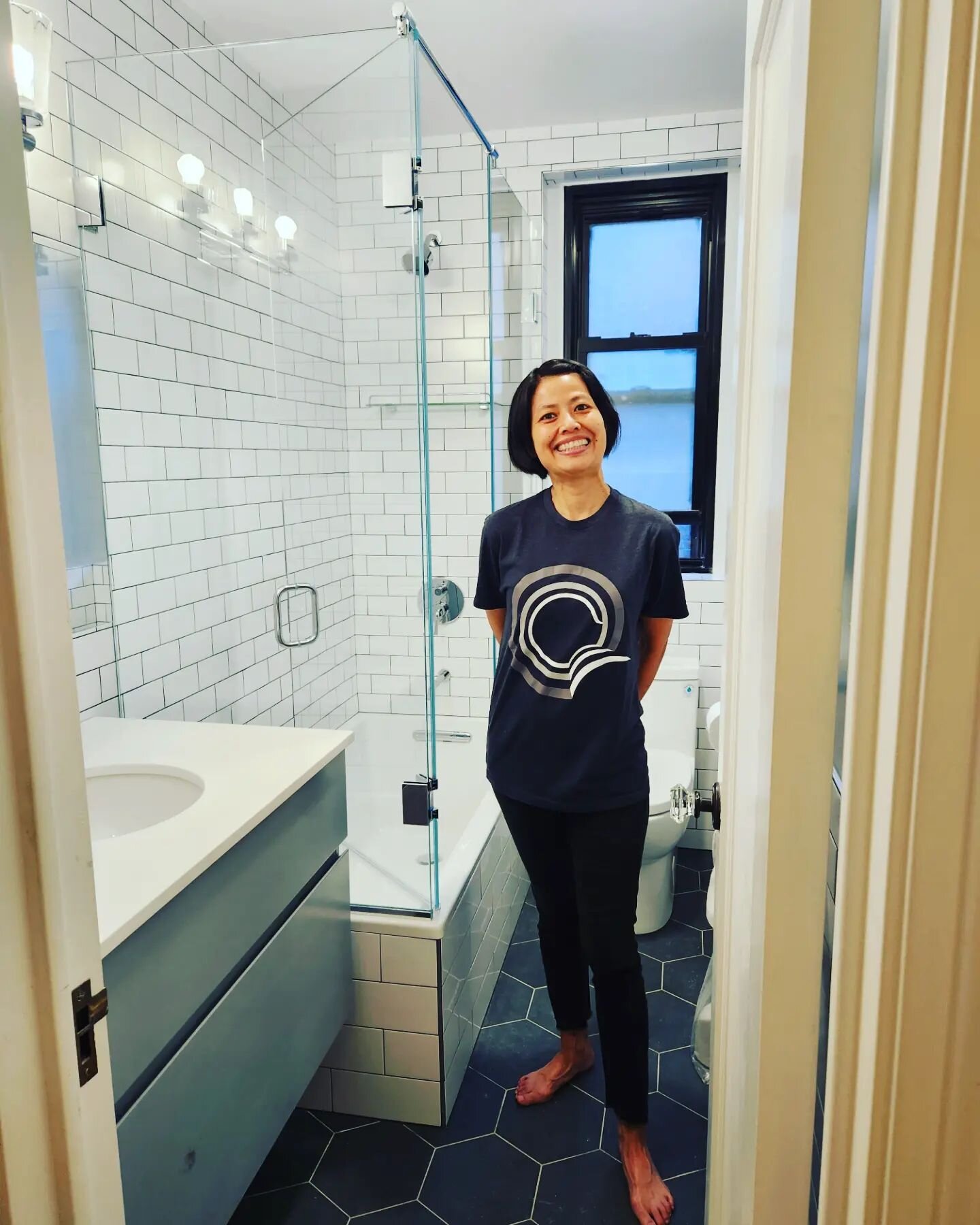 Client&rsquo;s bathroom is COMPLETED!!&nbsp; So happy how it turned out; clean and minimal but adding some bright modern finishes. I love their custom vanity with lots of beautiful counter space! My lovely clients are so tickled they&rsquo;re posing 
