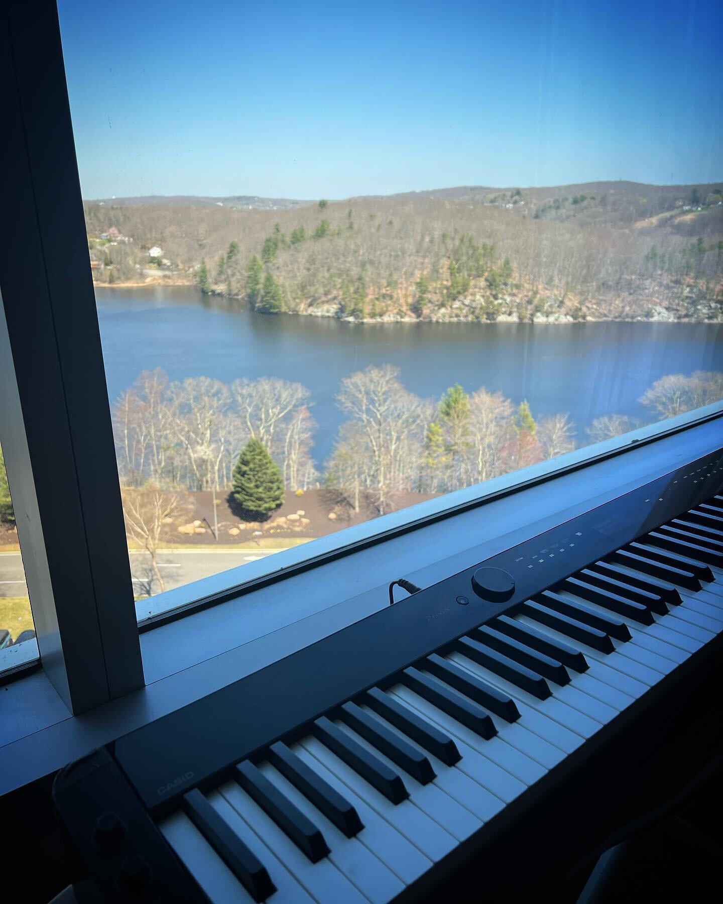 A beautiful view to inspire&hellip;it&rsquo;s writing and recording day✌️❤️🎹