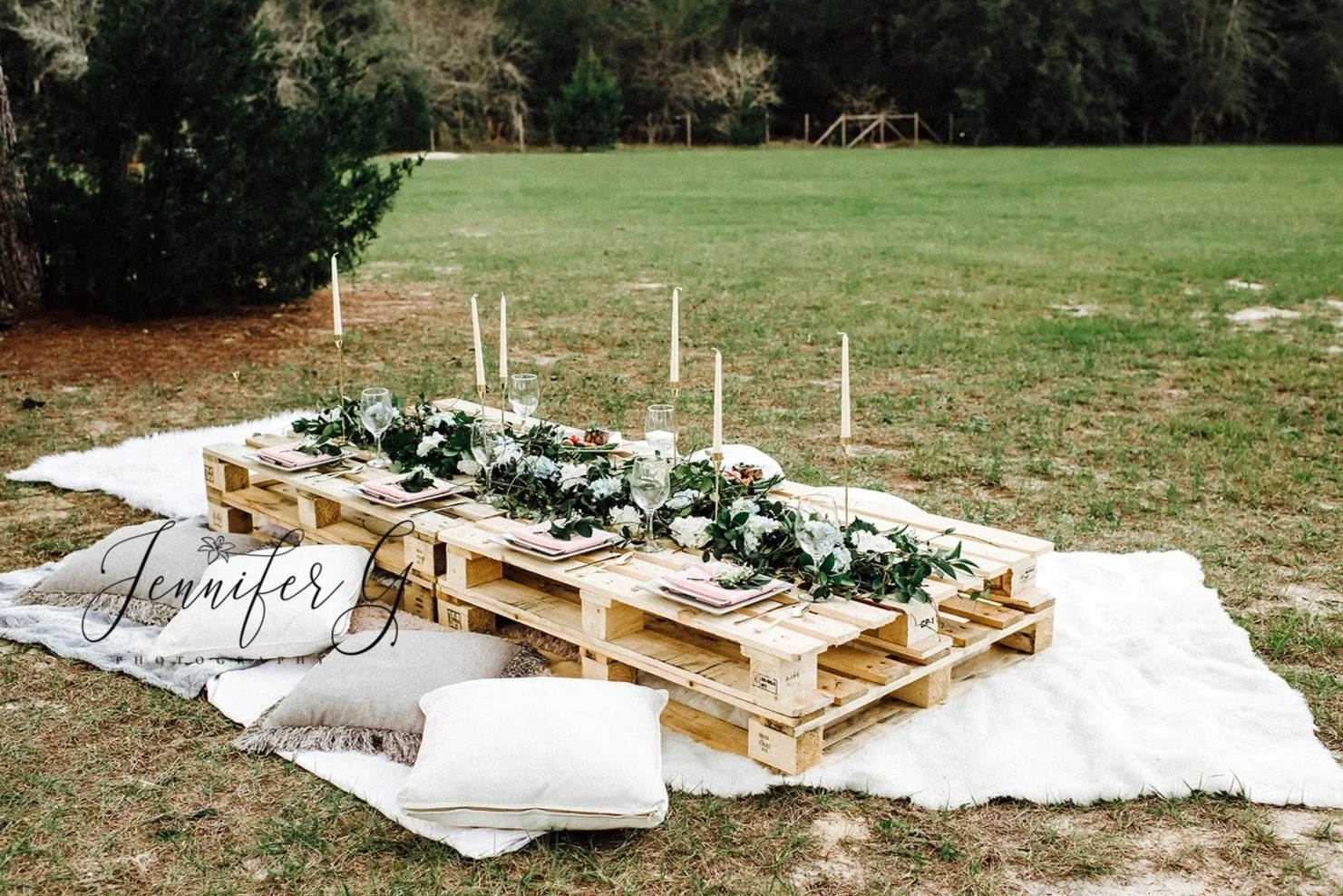 Amazing Grace Garlands and Greens