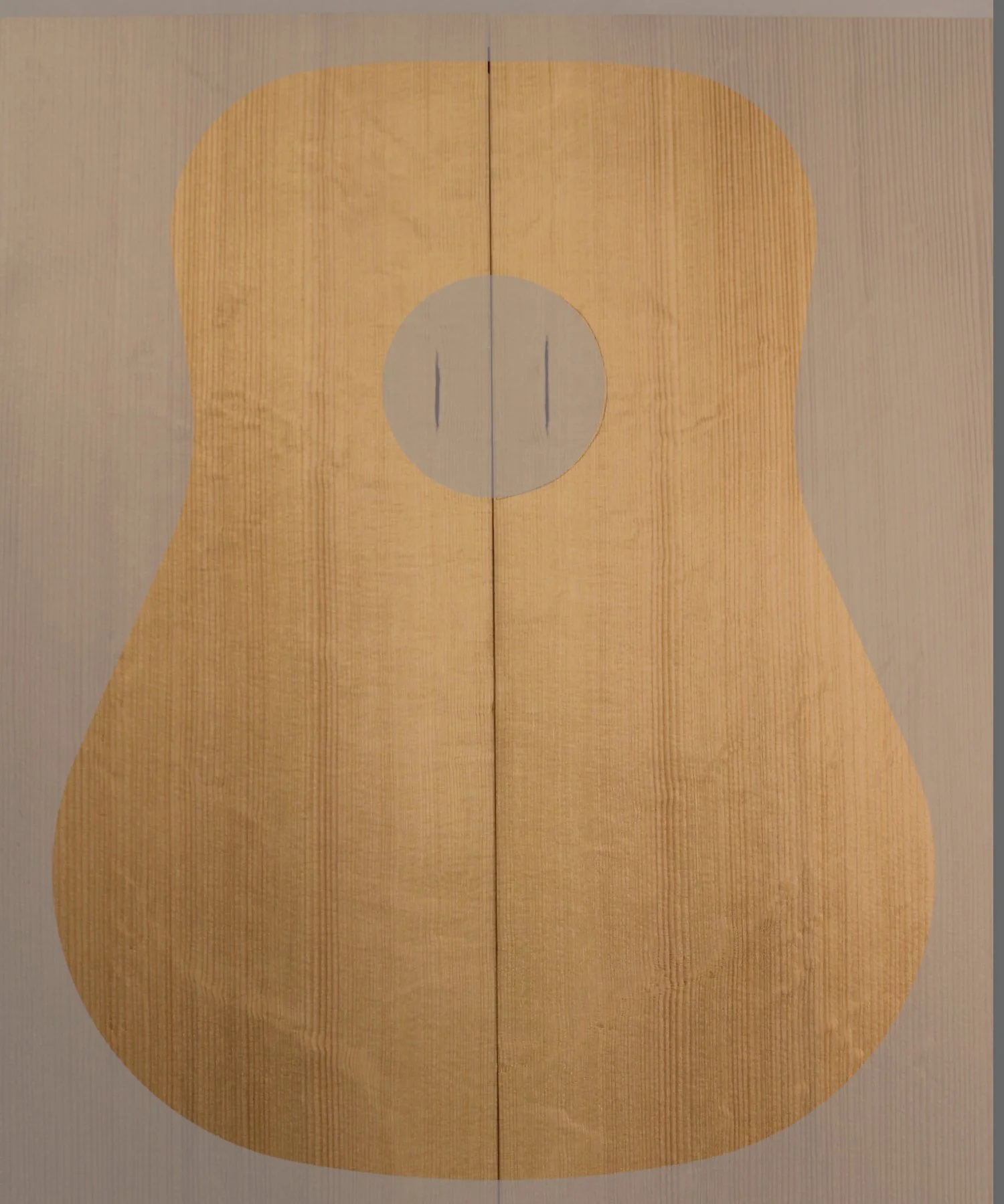 European Spruce Guitar Top- Bear Claw Figure- Set 004