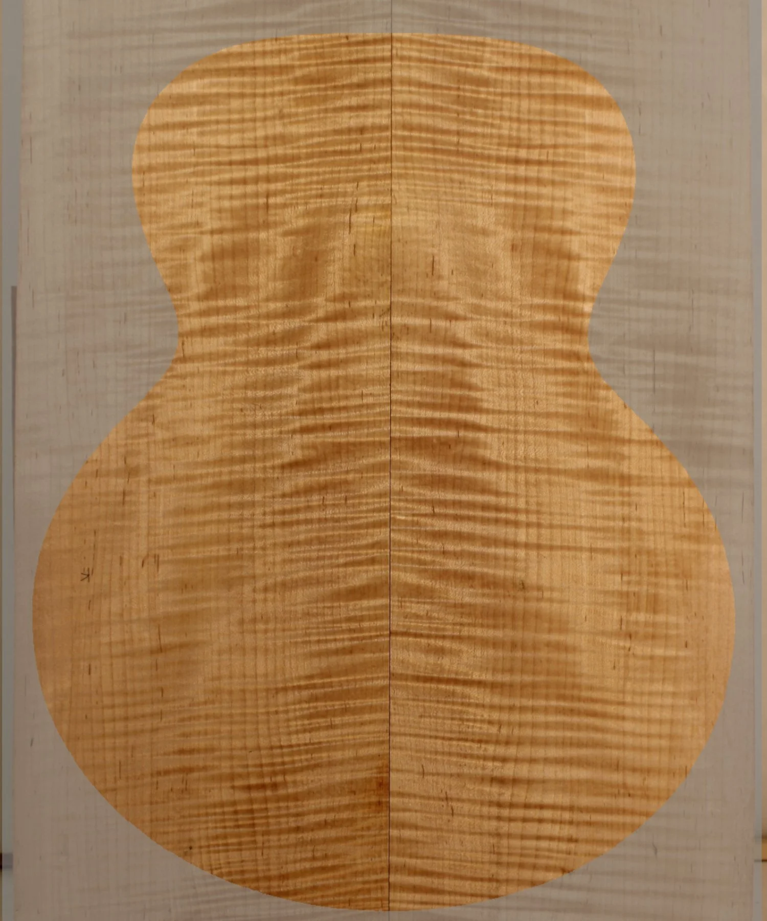Archtop Back and Sides-Figured Maple-16"-Set 002