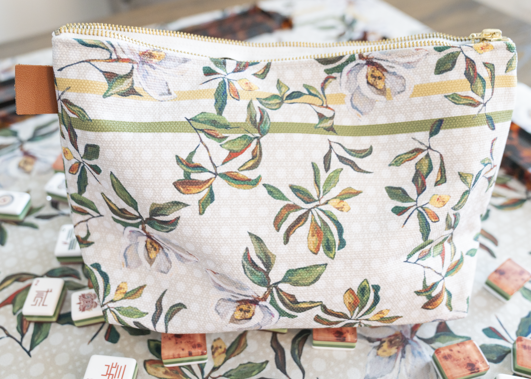 Natural Magnolia Pouch