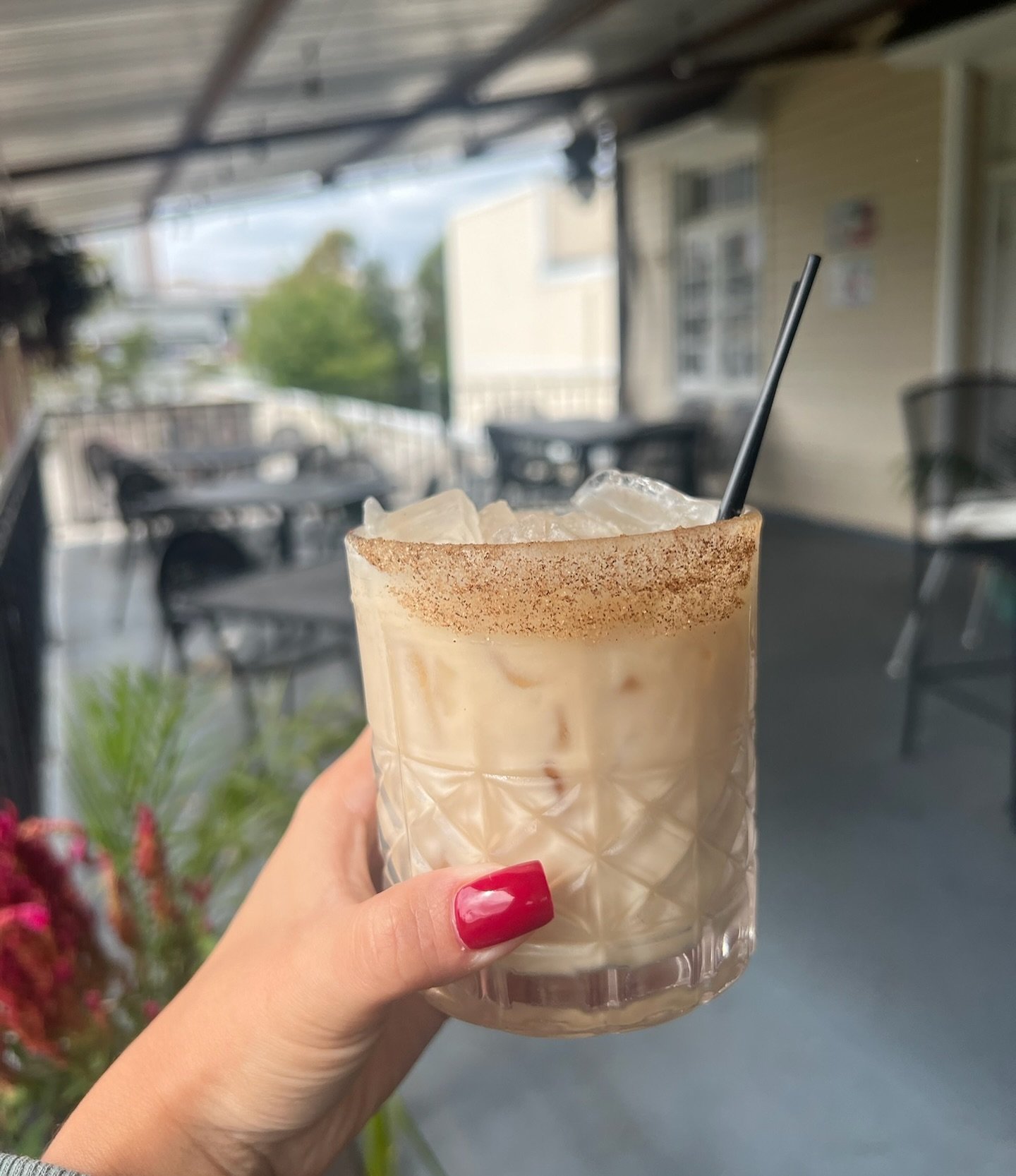 It&rsquo;s definitely ~Sweata Weatha~ today!  Cheers to Friday nights by the fire, good food, and even better company. Live music from 5-8 by @mikebrillmusic 🔥 #HappyHourVibes #FridayFeels #CozyNights
