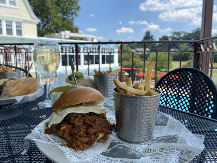 Lunch, dinner & events in Jenkintown, PA — 1910 Bar & Grille