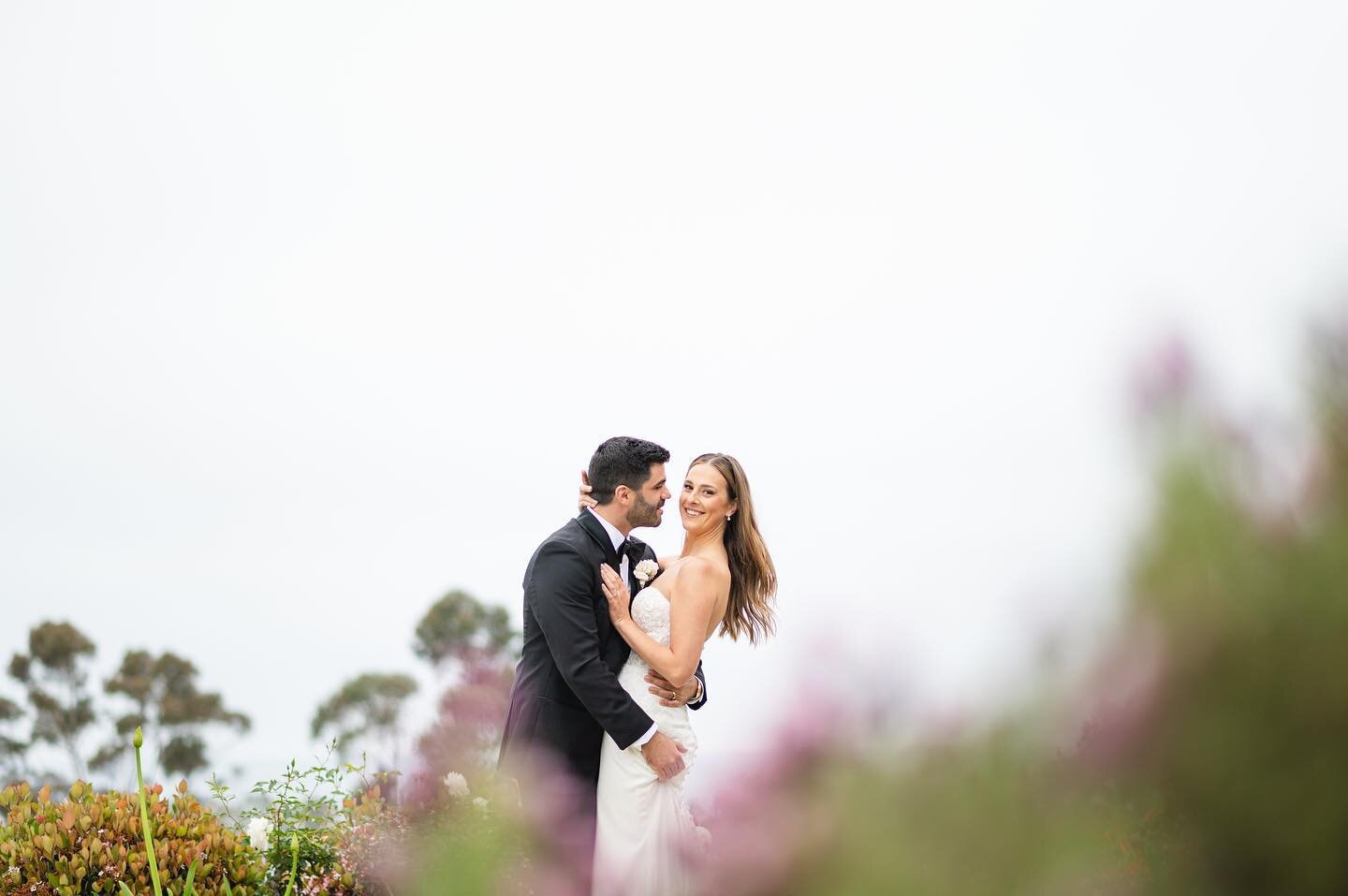 So much love and fun to share from Kira+David &hearts;️&hearts;️&hearts;️

#wedding #weddingphotography #weddingdress #californiawedding #bride #groom #engaged #engagementring #funweddingphotography #jewishwedding #beachwedding