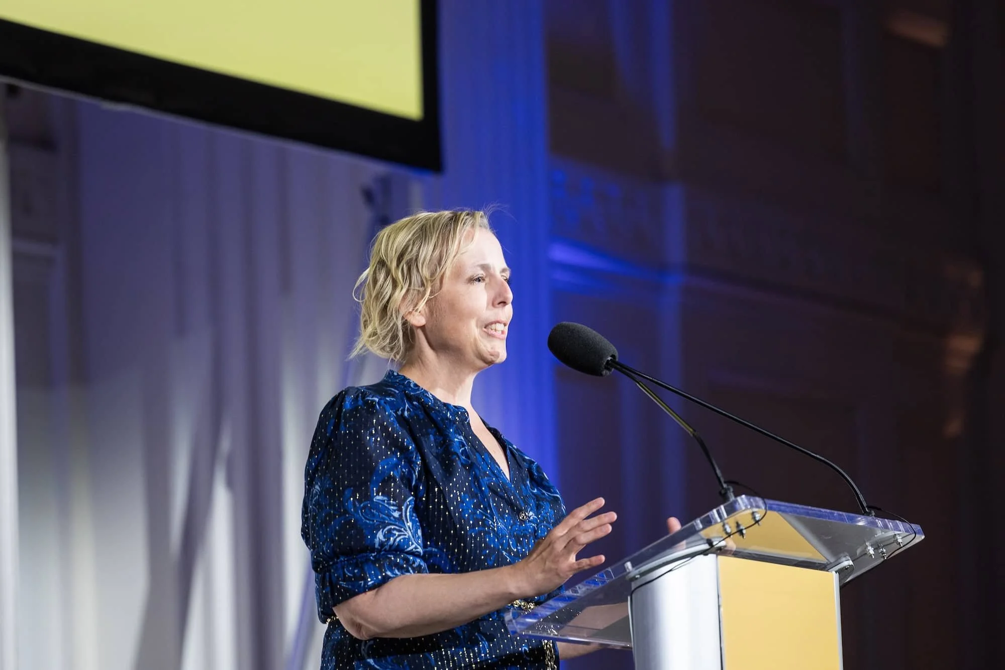 03_CENTER-FOR-COMMUNICATION-42ND-ANNUAL-FRANK-STANTON-AWARD-HONORING-SHELBY-SAVILLE-PHOTOGRAPHER-APRIL-RENAE-2025-278.jpg