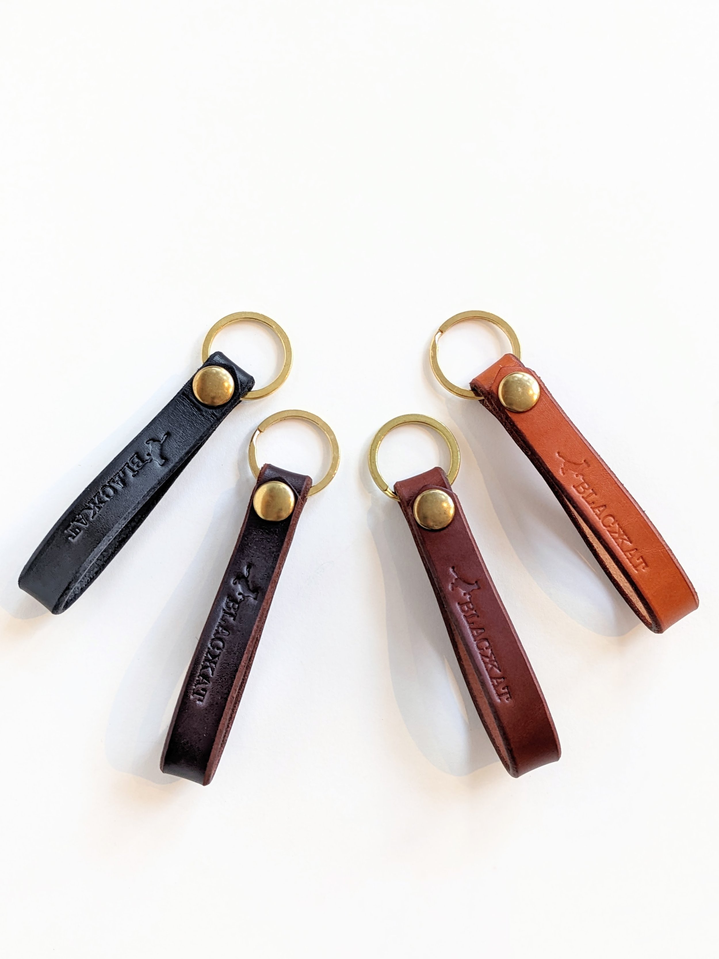 TISUR Belt Keychain Titanium Belt Loop Key Holder with Detachable Keyring  for Men and Women (TK+28mm Ti Rings) at Amazon Men's Clothing store