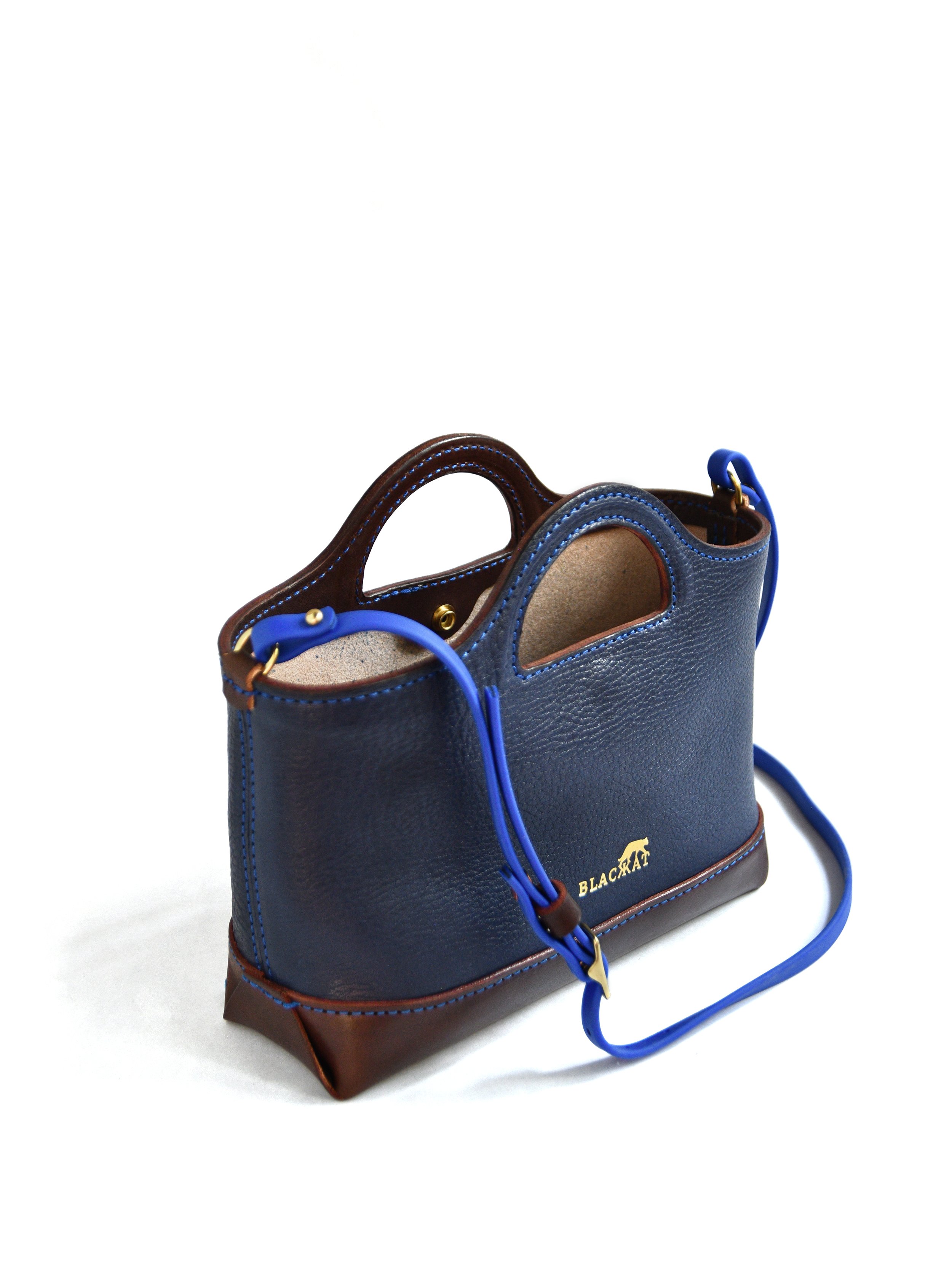 elviratote.navy.3.jpg