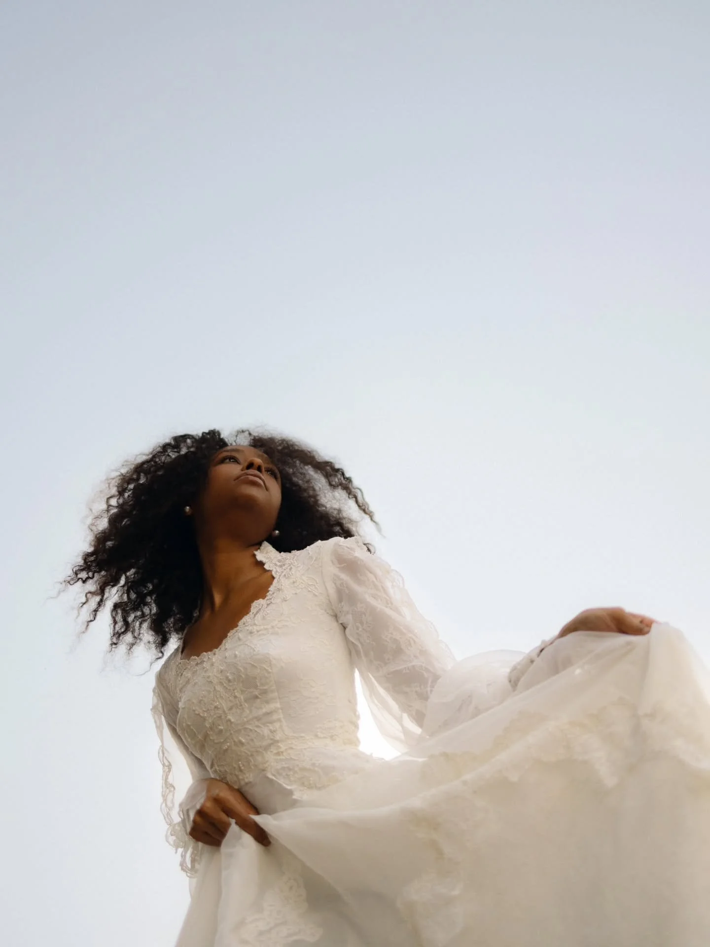 A little distraction is okay sometimes ✌️

Thankful for my friends that wanna roll out of the car and bust out a photoshoot. No mood board, no make up, just fun 🤎