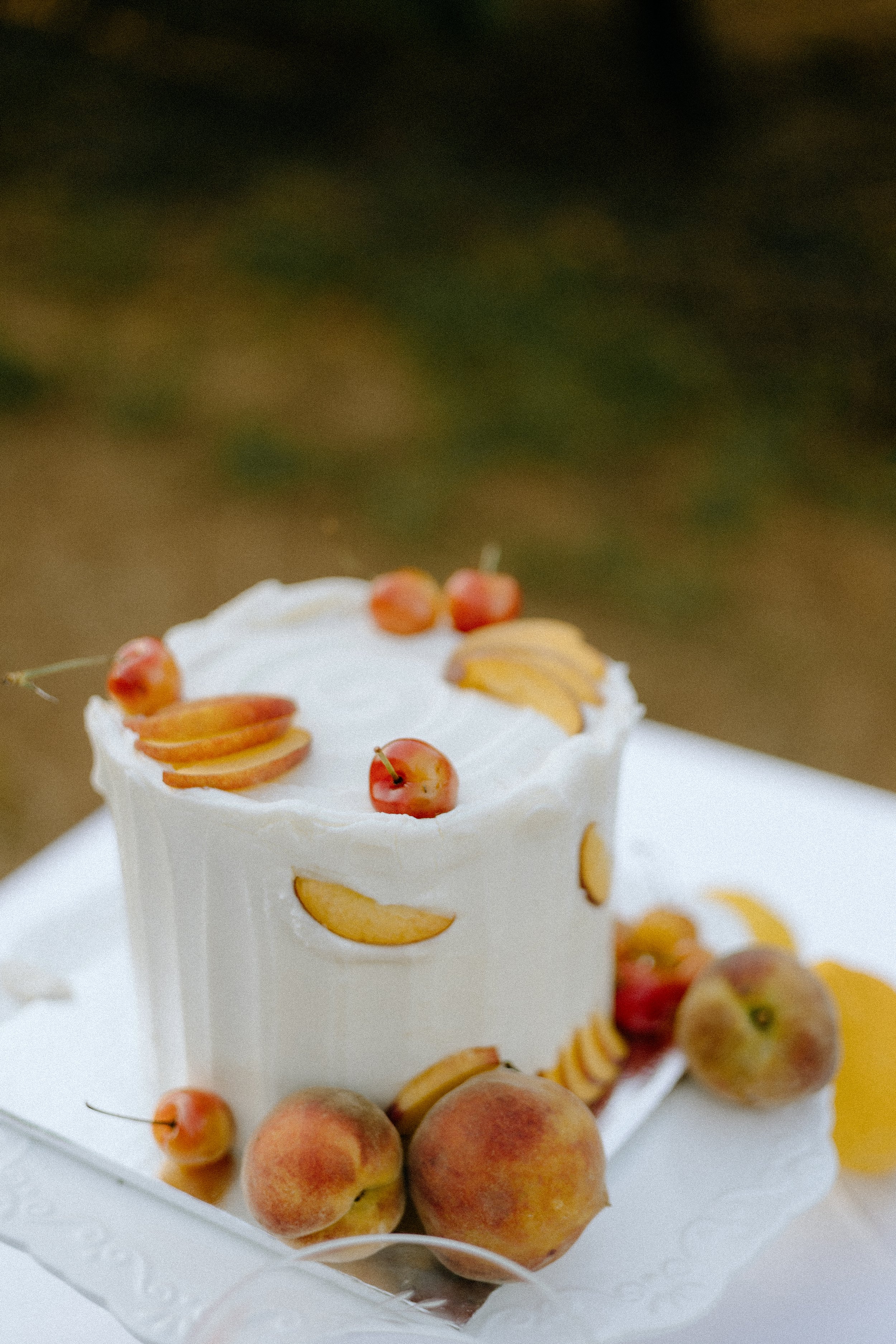 Wedding & Elopement Photography, close up of peach wedding cake