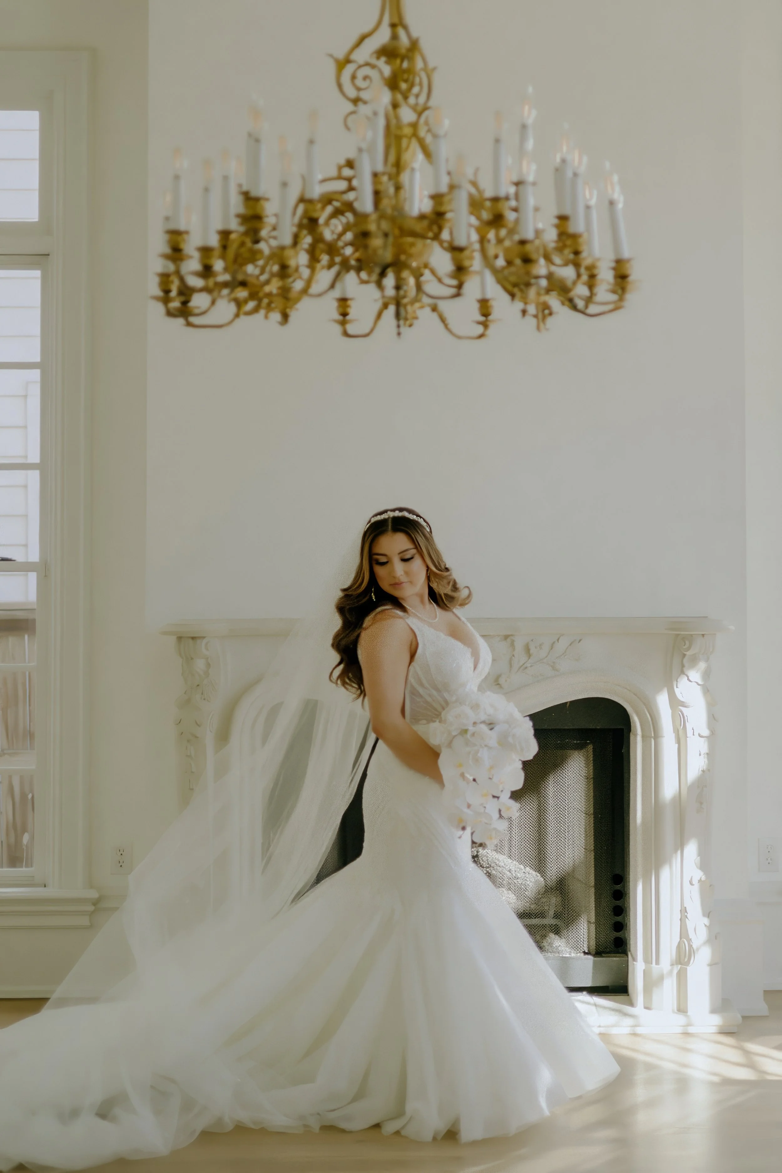 Houston & Texas Family, Couples, Newborn, Maternity, Bridal Photography – Bouquet with white orchids and roses, Houston studio.