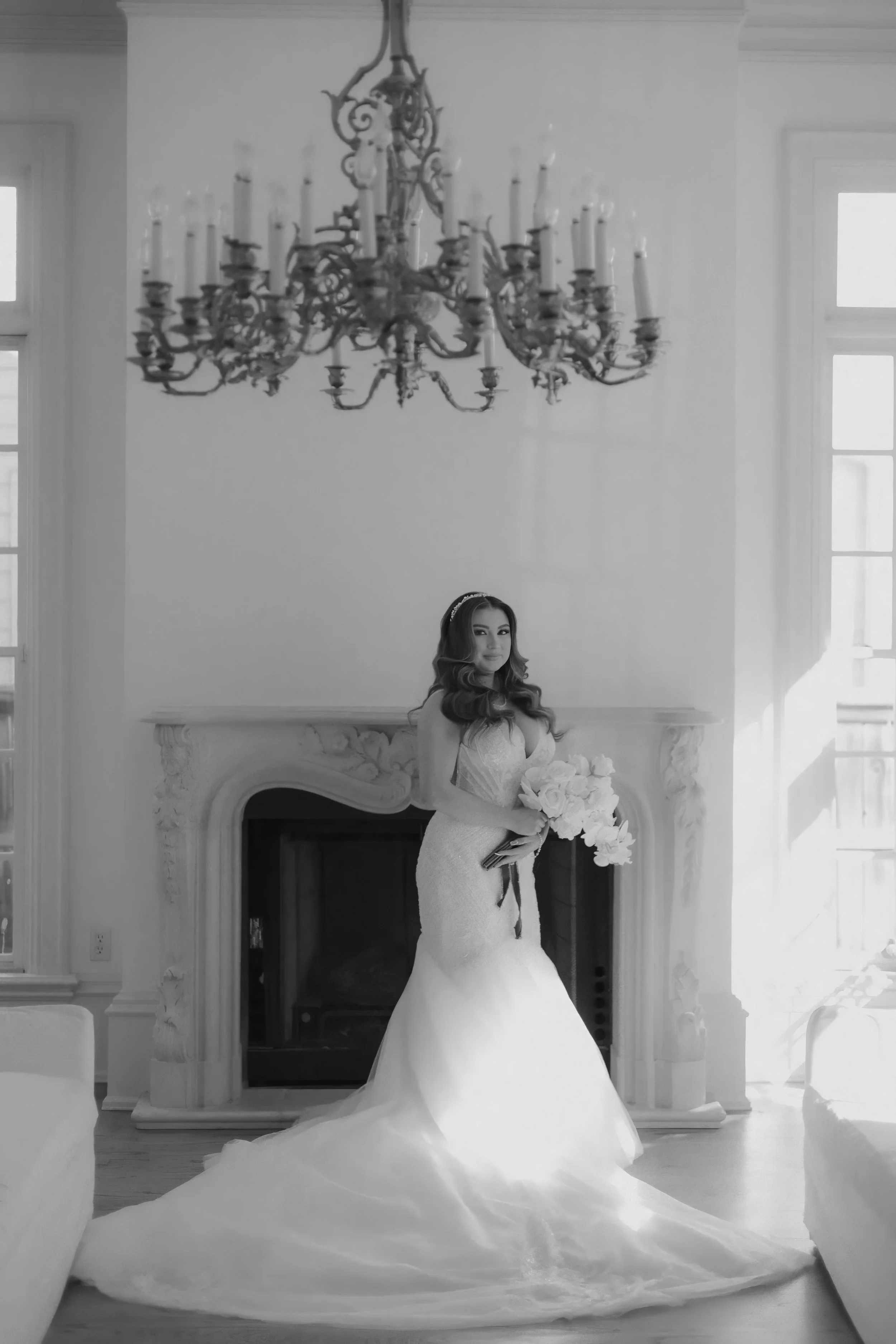 Houston & Texas Family, Couples, Newborn, Maternity, Bridal Photography – Bride on sweeping staircase with train flowing, Houston studio.