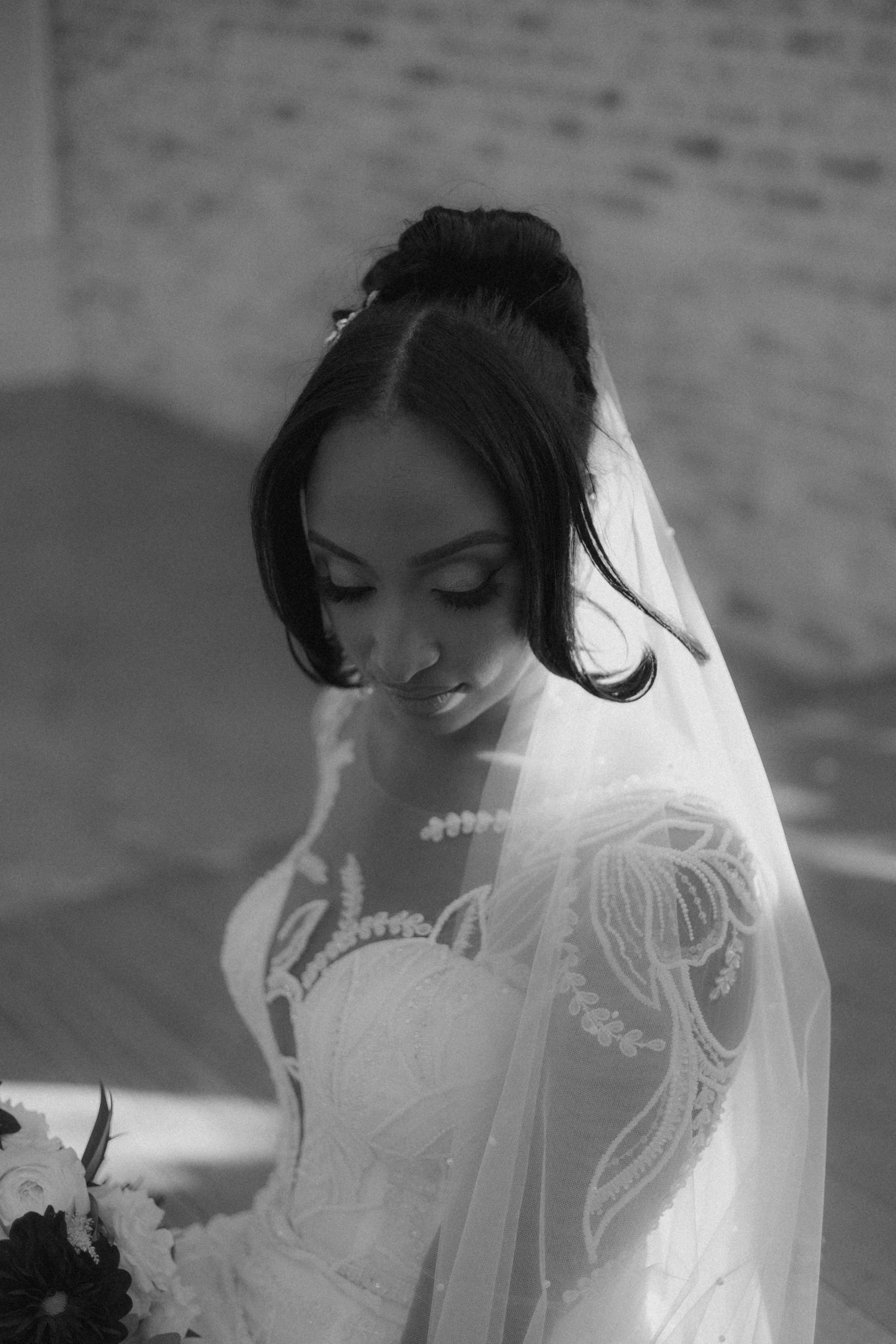 Houston & Texas Family, Couples, Newborn, Maternity, Bridal Photography – Black and white bridal portrait, Peach Orchard Venue elegance.