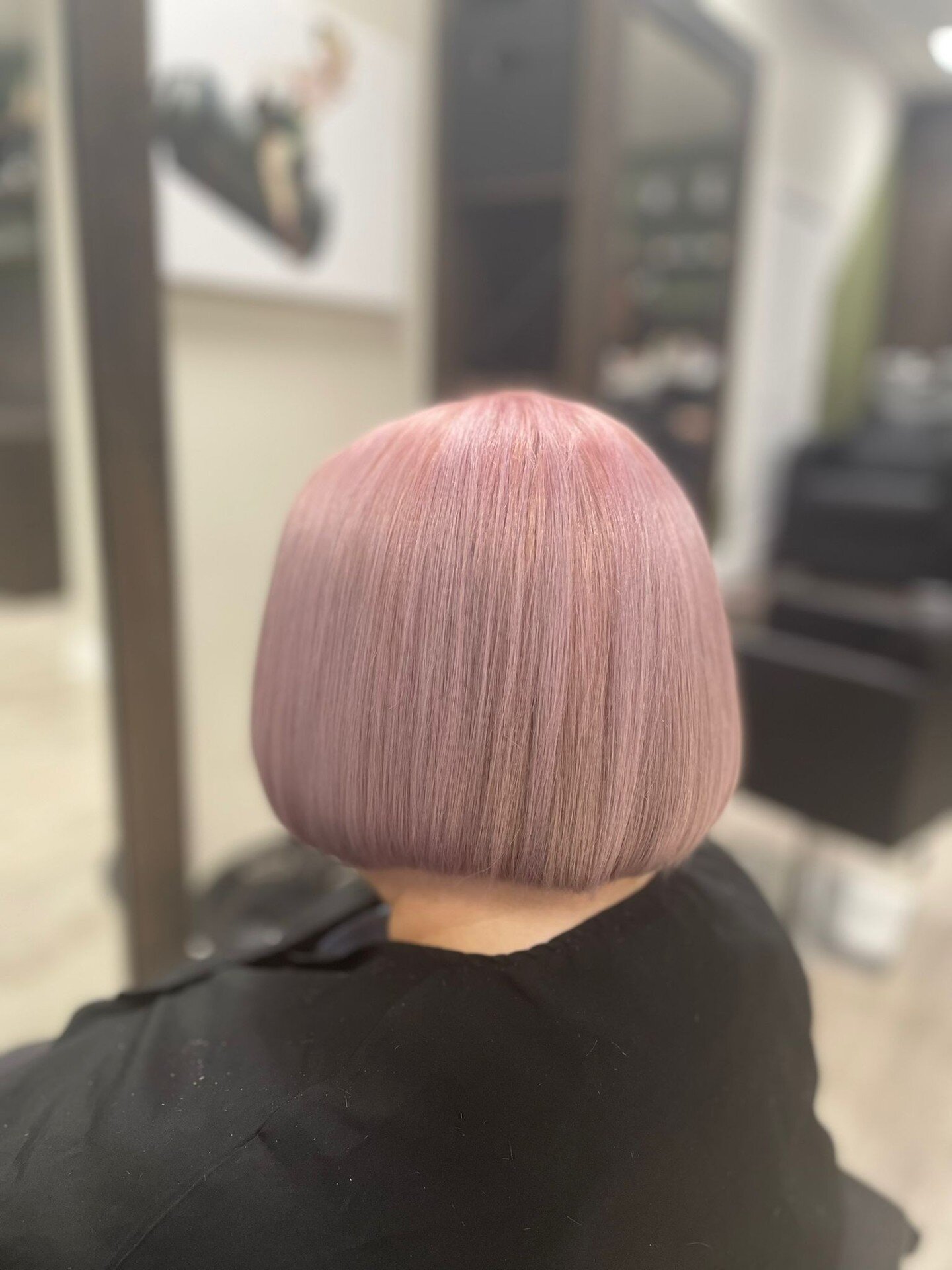 Live colourfully or dye trying 🌈

We transformed this client's look using @pulpriot.uk and we are LOVING the results 😍

Check out the before 👉

📱 0151 236 5421
💻 www.dothair.co.uk

#dothairliverpool #lorealpro #lorealpro #iamahairartist #iamahai
