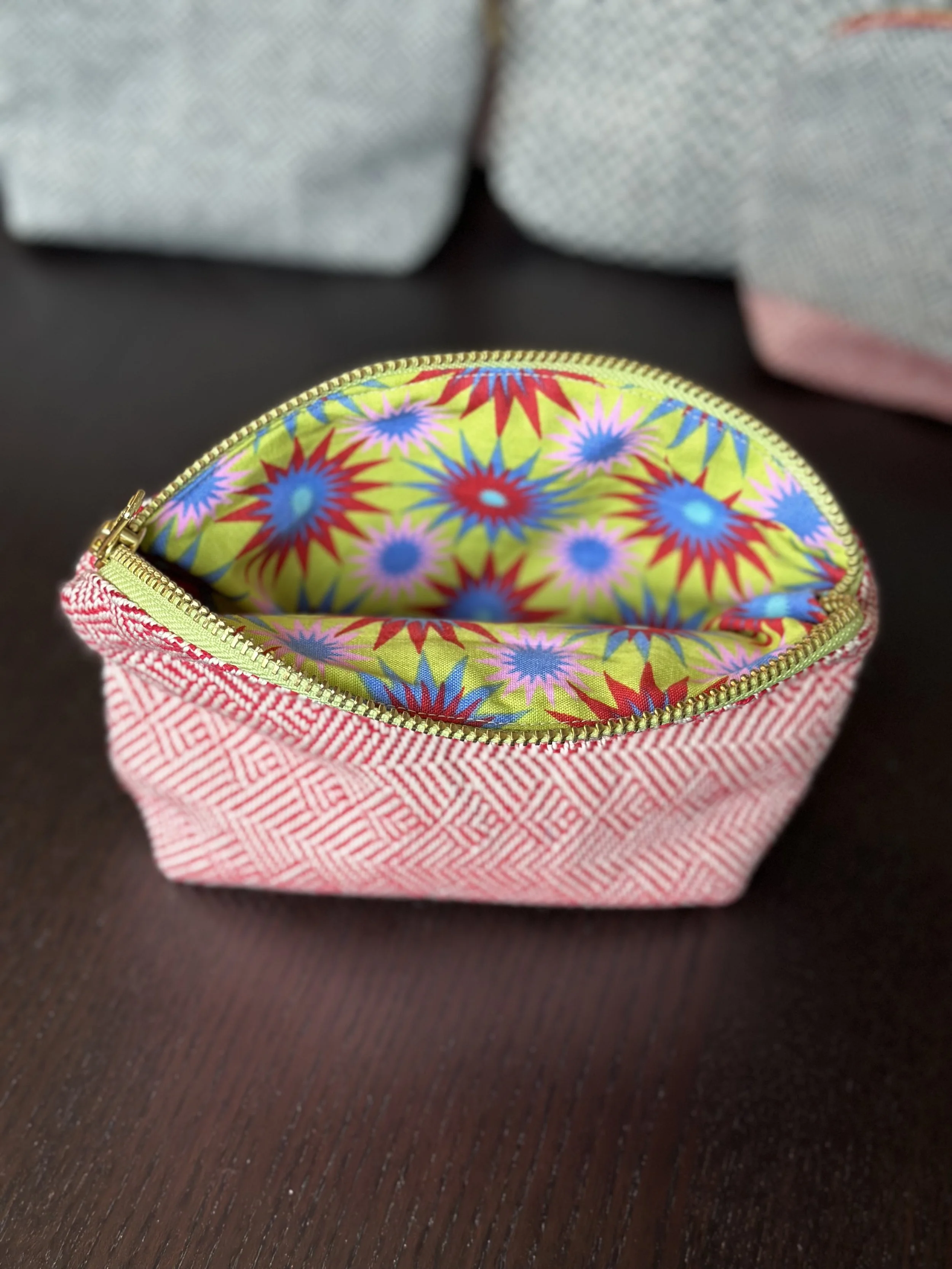 Zipper pouch red with green zipper