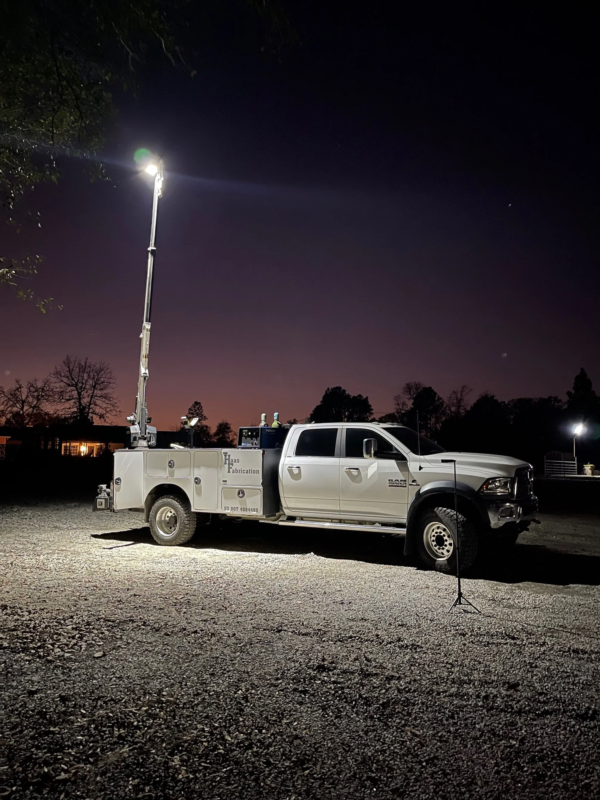 crane-magnet-light-worklight