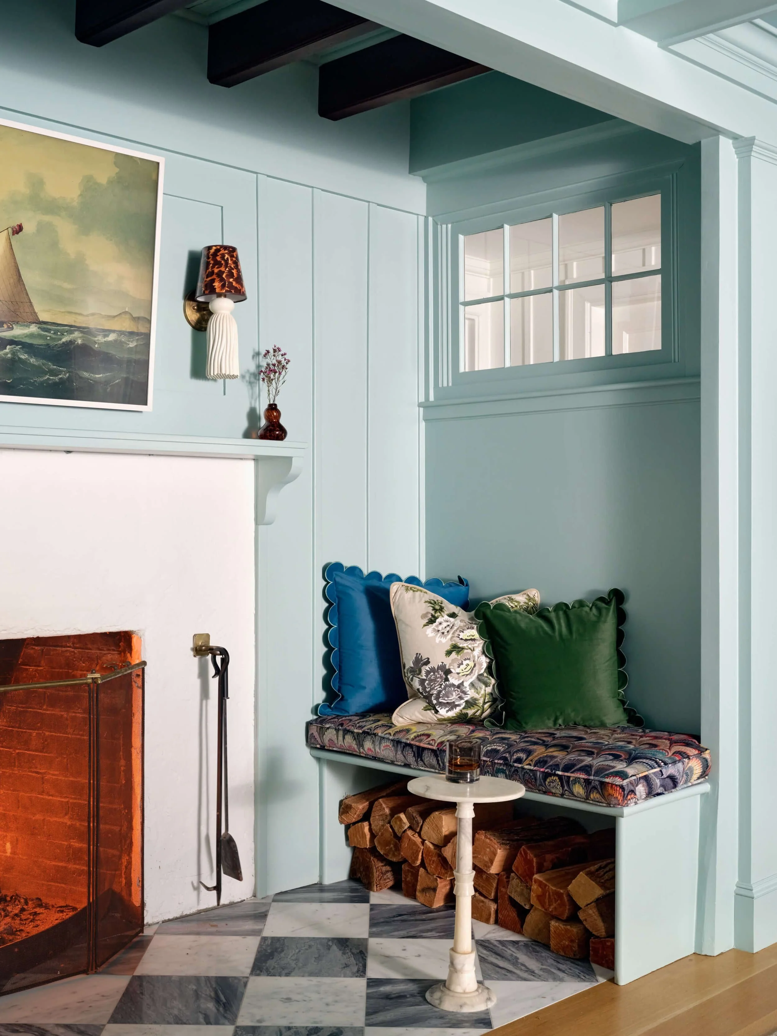 COLORFUL COASTAL COCOON