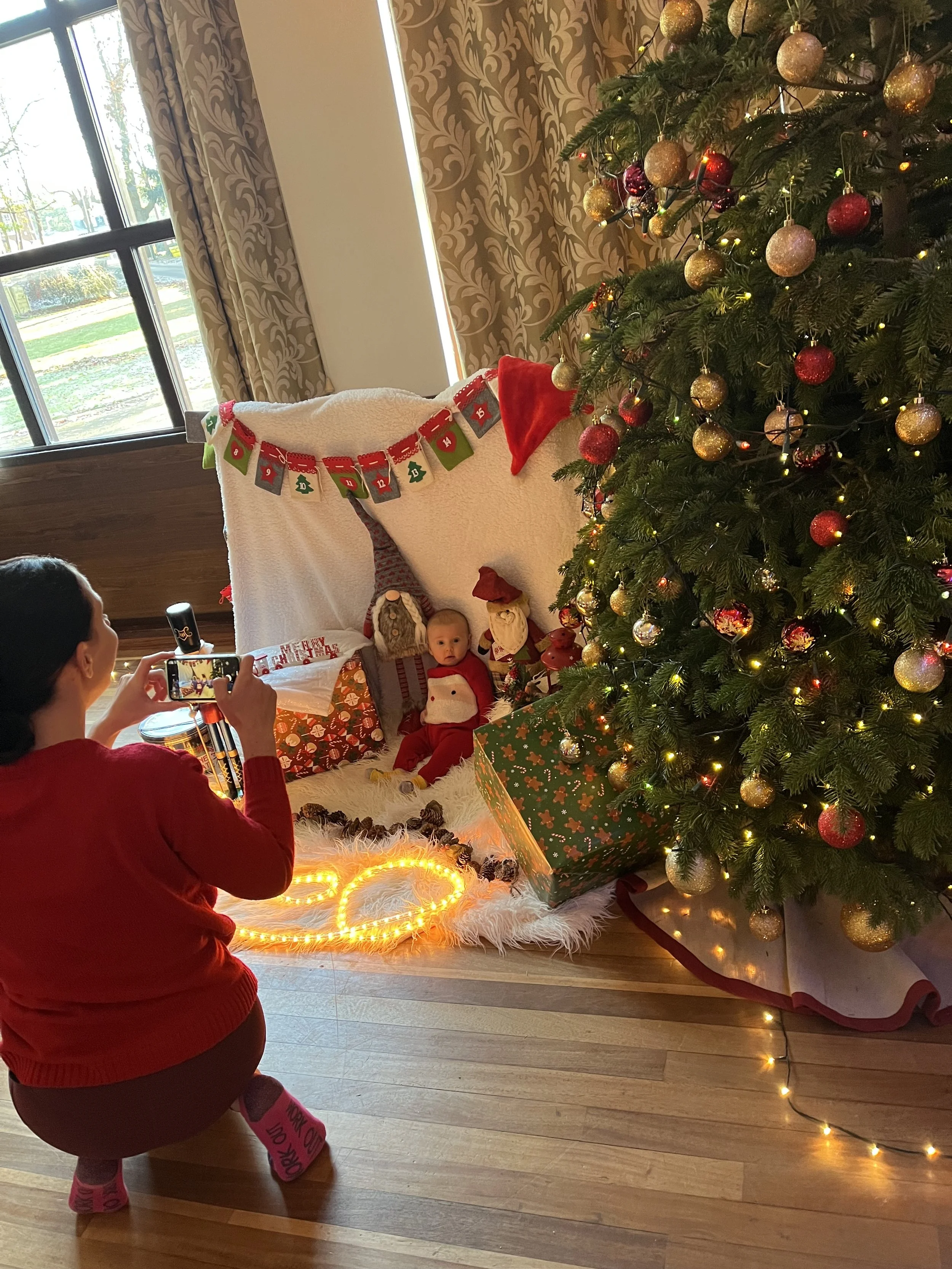 christmas kids yoga13.jpeg