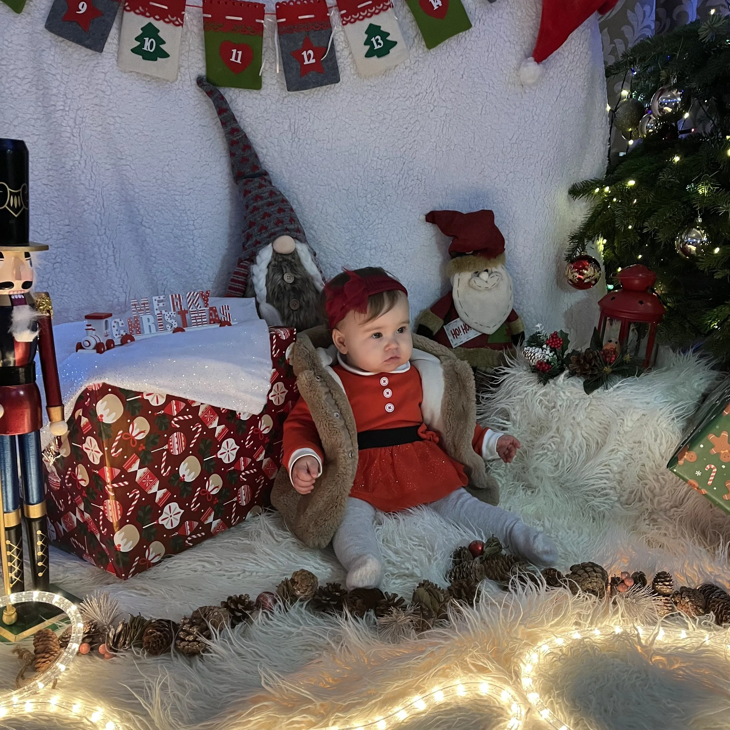 christmas kids yoga15.jpeg