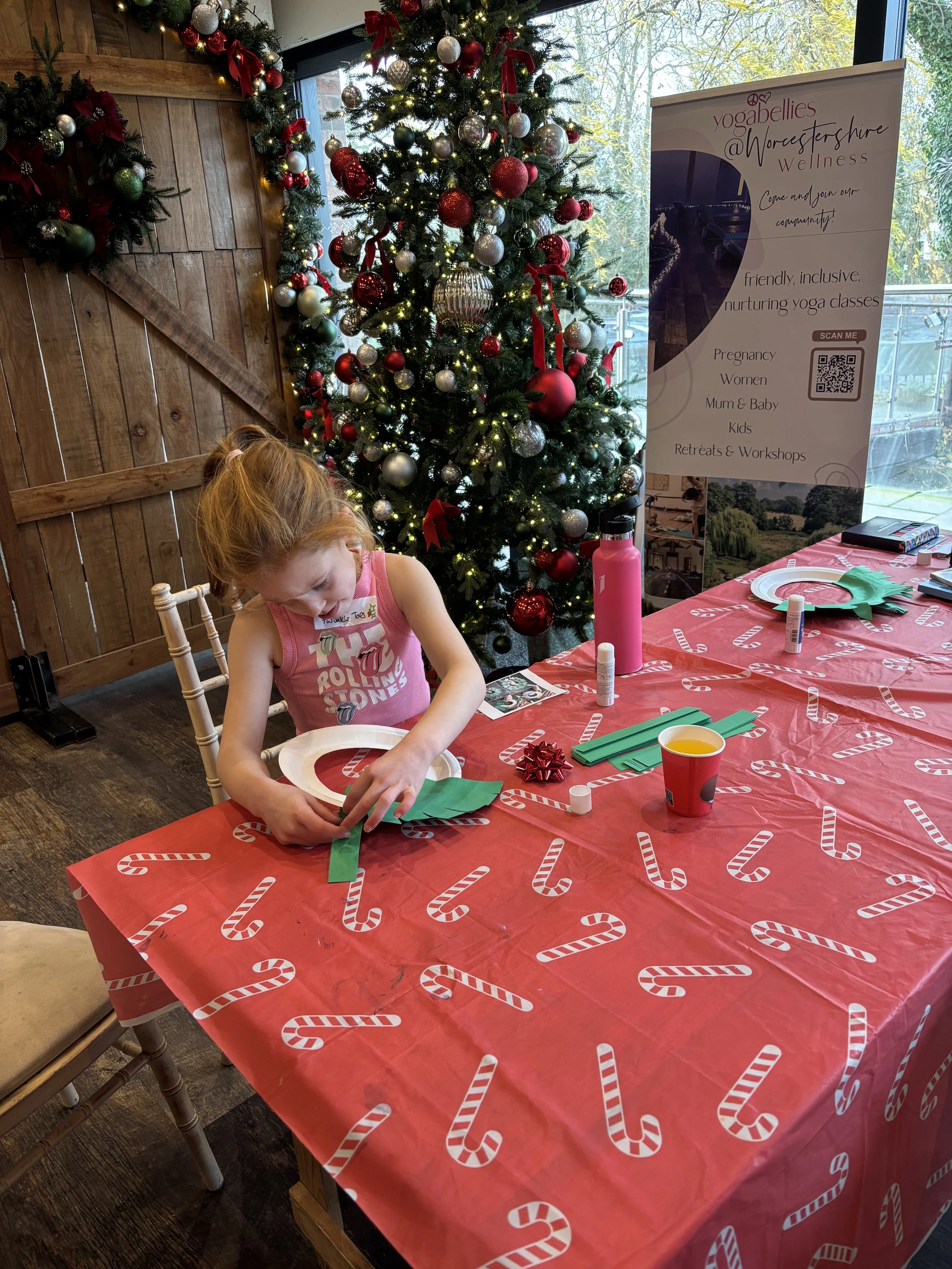 christmas kids yoga4.jpeg