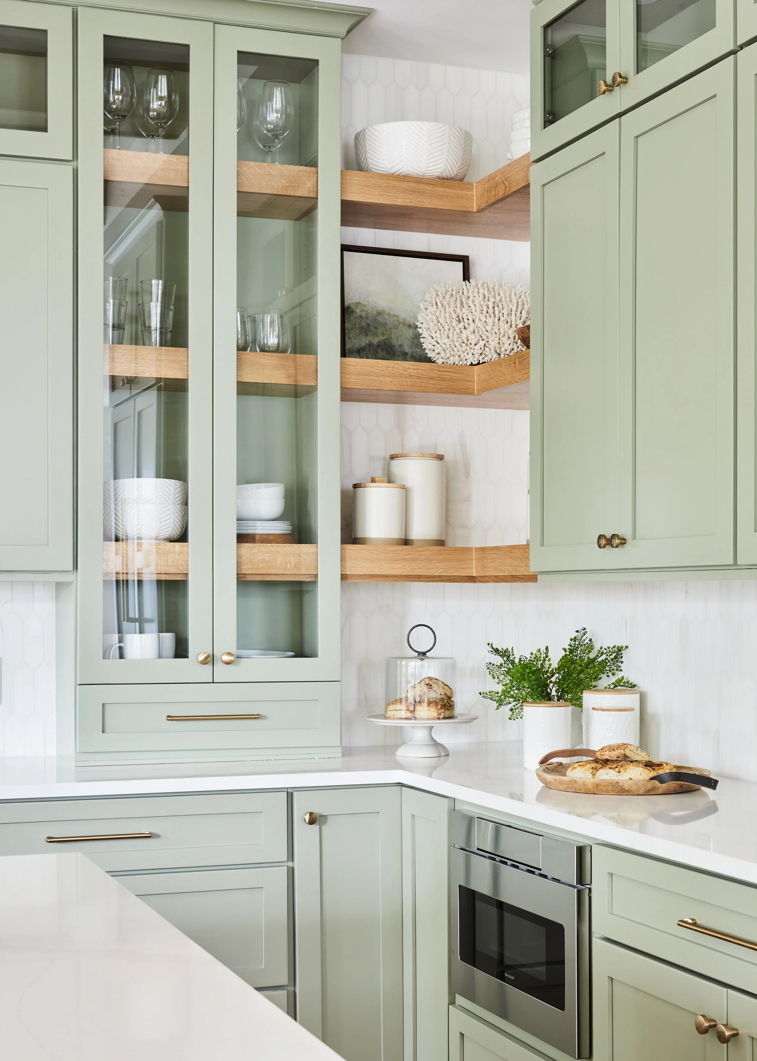 How to Incorporate Green in Interior Design