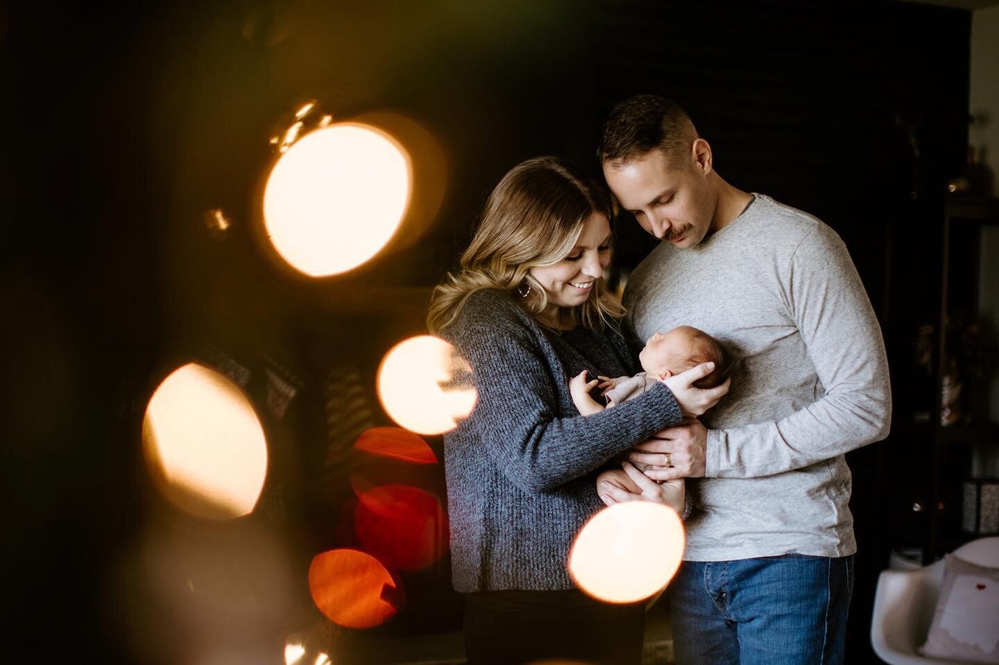 I&rsquo;m sharing a couple more from this sweet newborn session before I share another newborn session, and then hopefully there will be signs of spring after that 🌸☀️ 

But since it snowed today, here are some Christmas lights 🤷🏼&zwj;♀️ 

#newbor