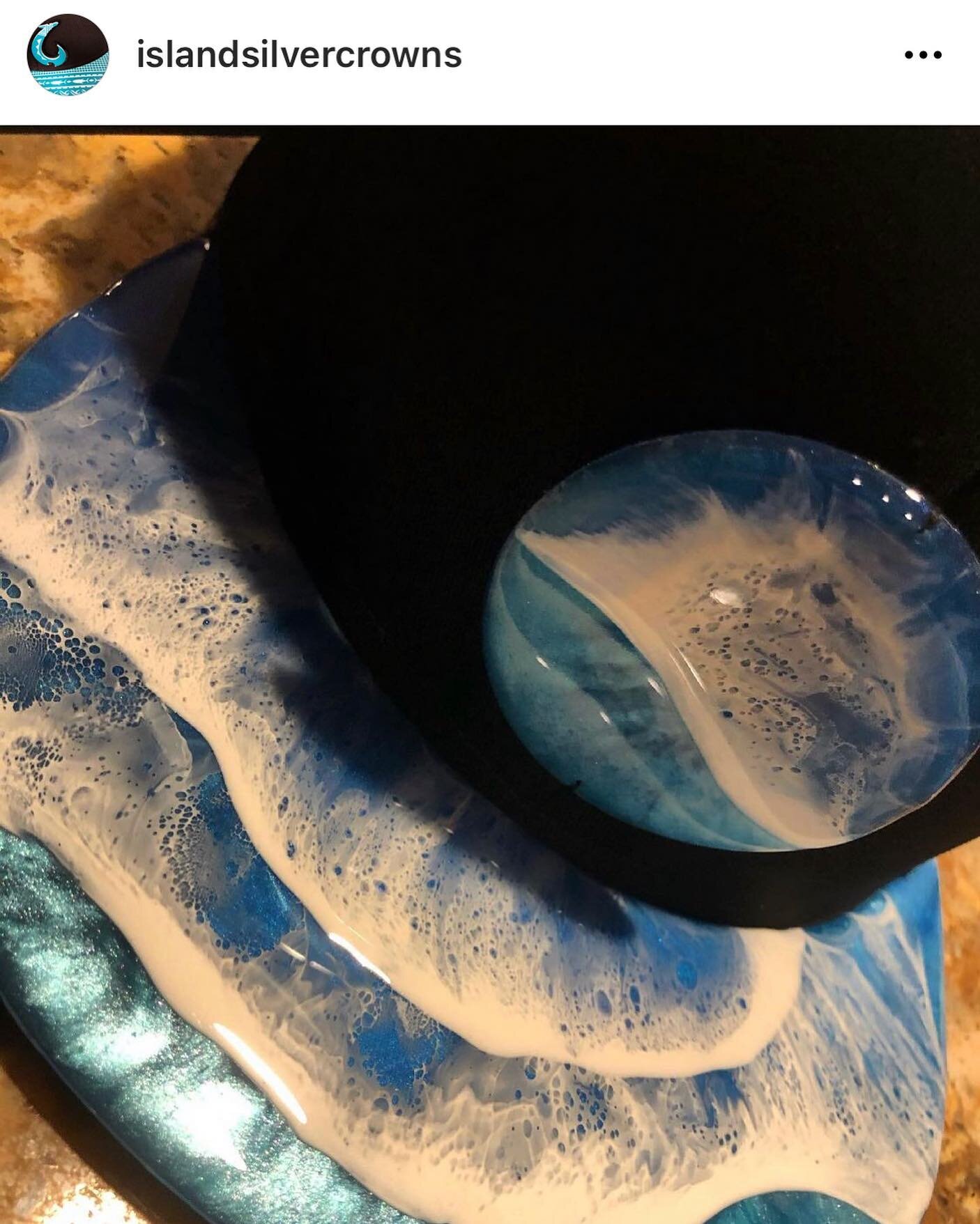@islandsilvercrowns is doing a giveaway with this double wave crown! Two tone epoxy waves right on the bill! Go check out his page and read the rules in the post for your chance to win!  #waikiki #honolulu #hatporn #hatcollection #hatcollector #hats 