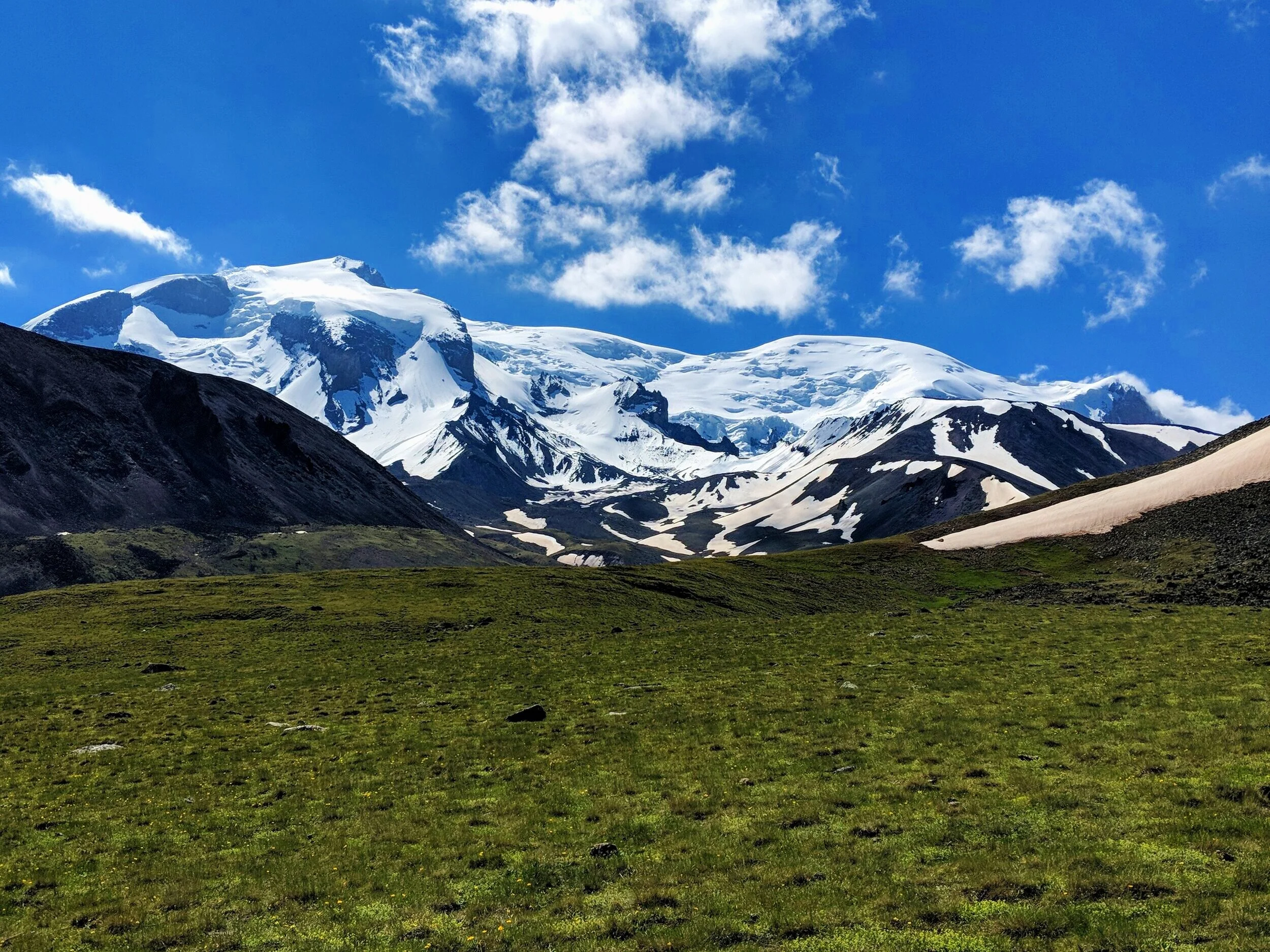 Pantyhosedagi barmoqlar bilan jinsiy aloqani tomosha qiling yalangoch yigit 18