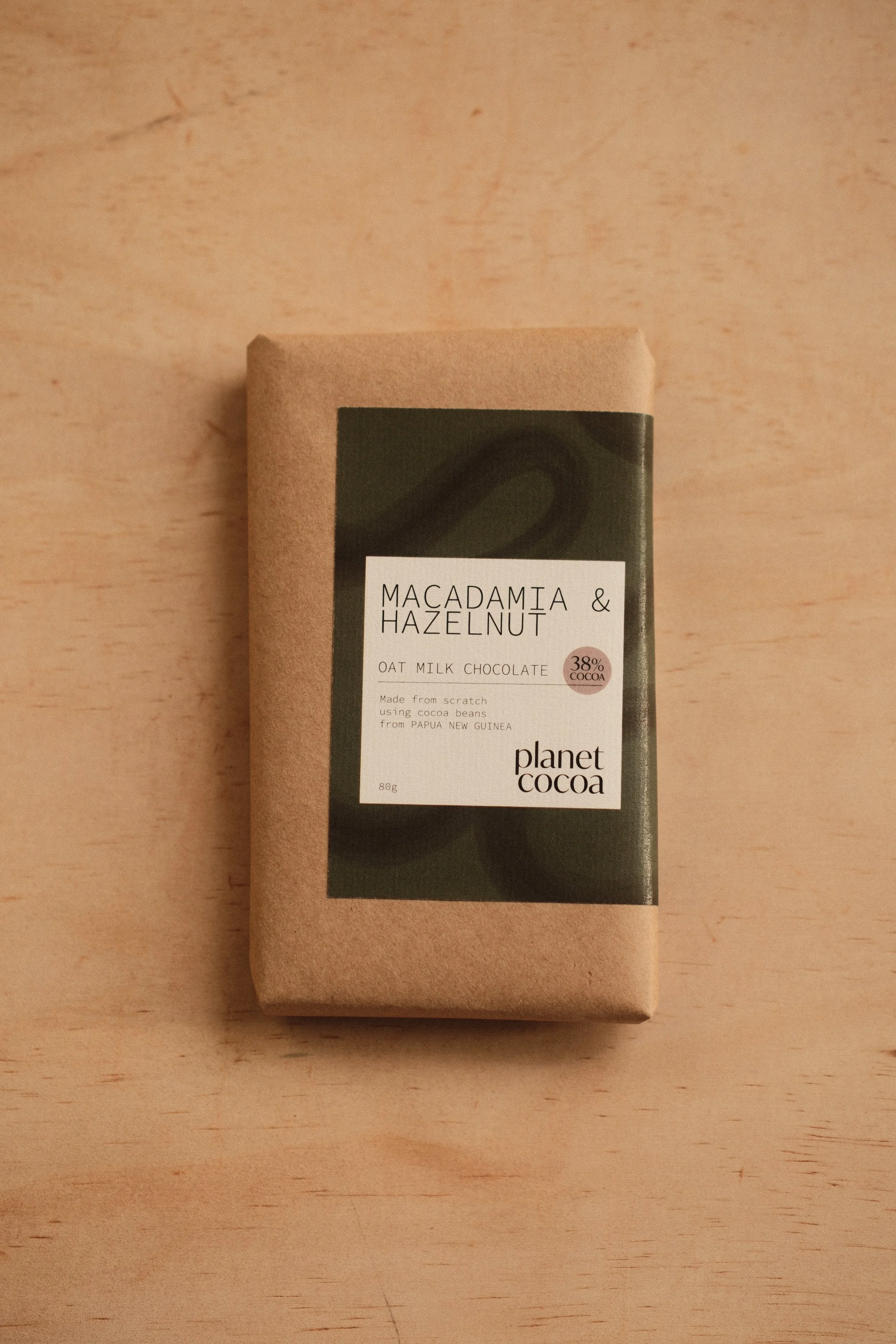Macadamia Hazelnut | Oat Milk Chocolate 38%
