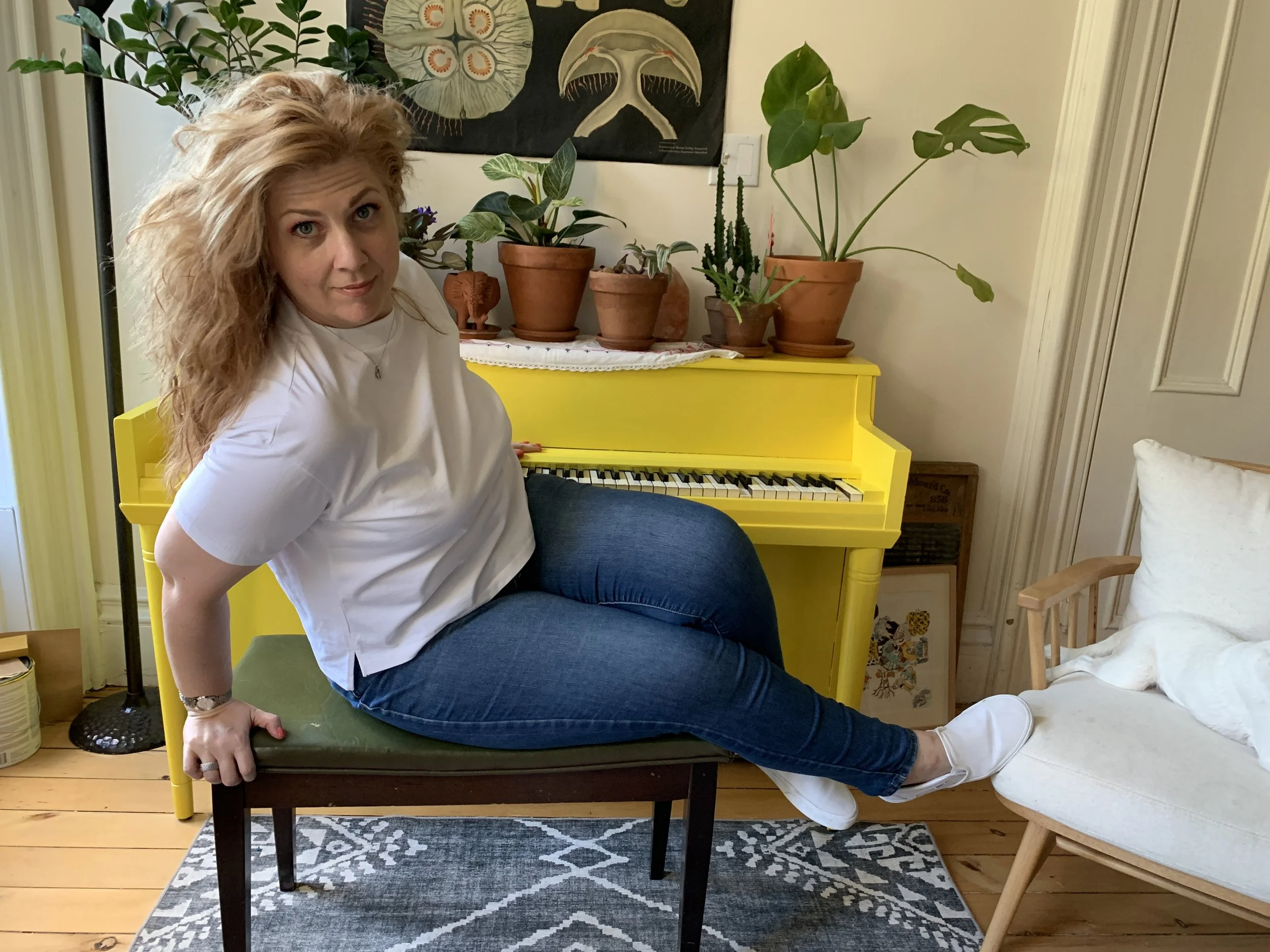 SharonPascalFayYellowPiano02.JPG