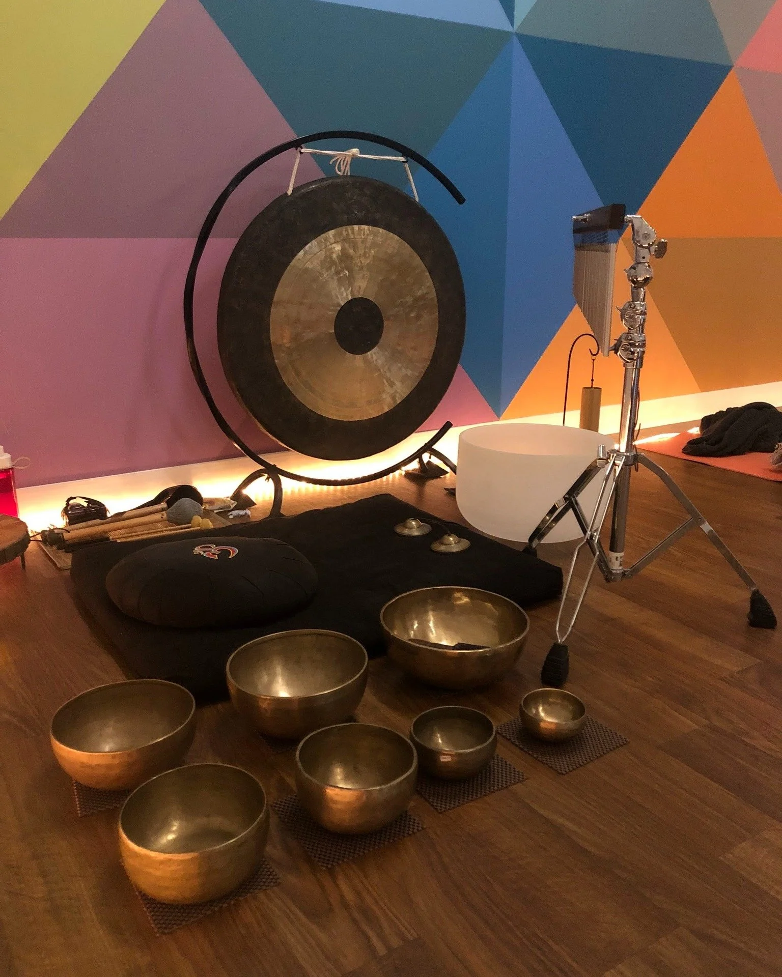 Friends, will you be joining us next week for the Yin Yoga + Sound healing Workshop with Jen and Doug?

Friday night, November 14th from 6:30-8:00 pm. Slow stillness, deep sensation, calming breath, and gorgeous tones played skillfully on gongs, crys