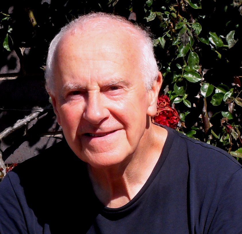 Dundee atist John Stoa