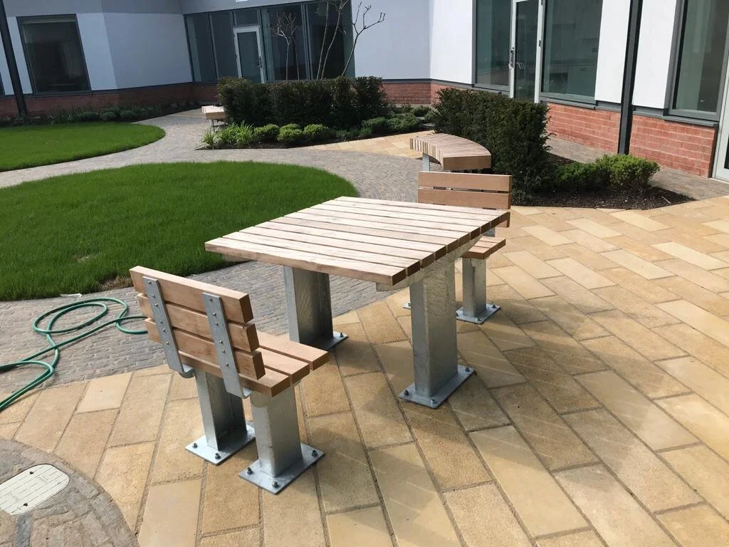 Modern Urban Outdoor Picnic Seating.jpg