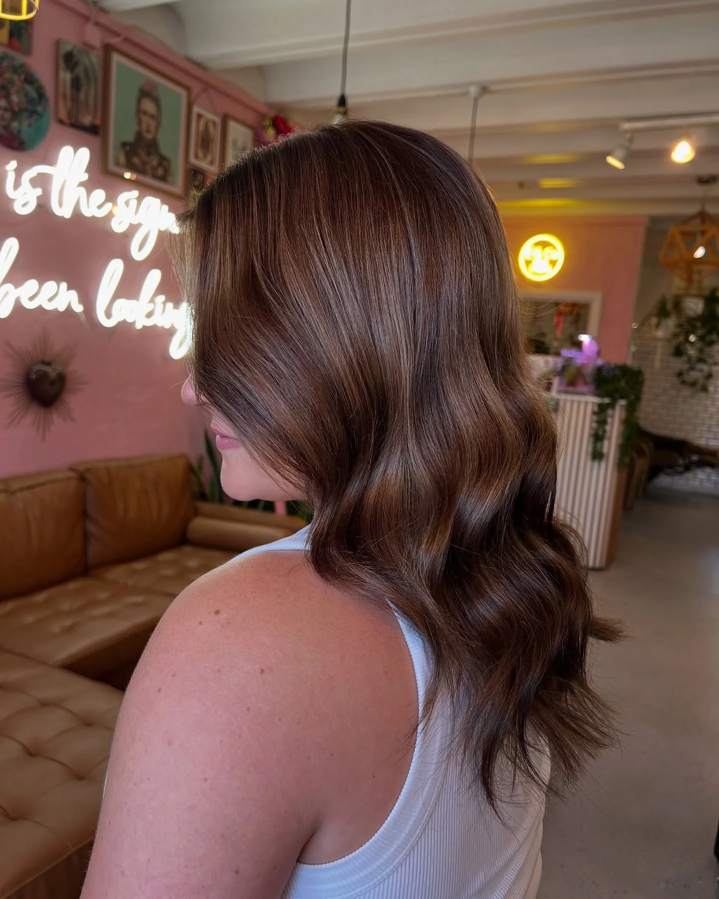 GORG makeover by @ms_kristy_maree and glossy waves by @emily.eandco ✨