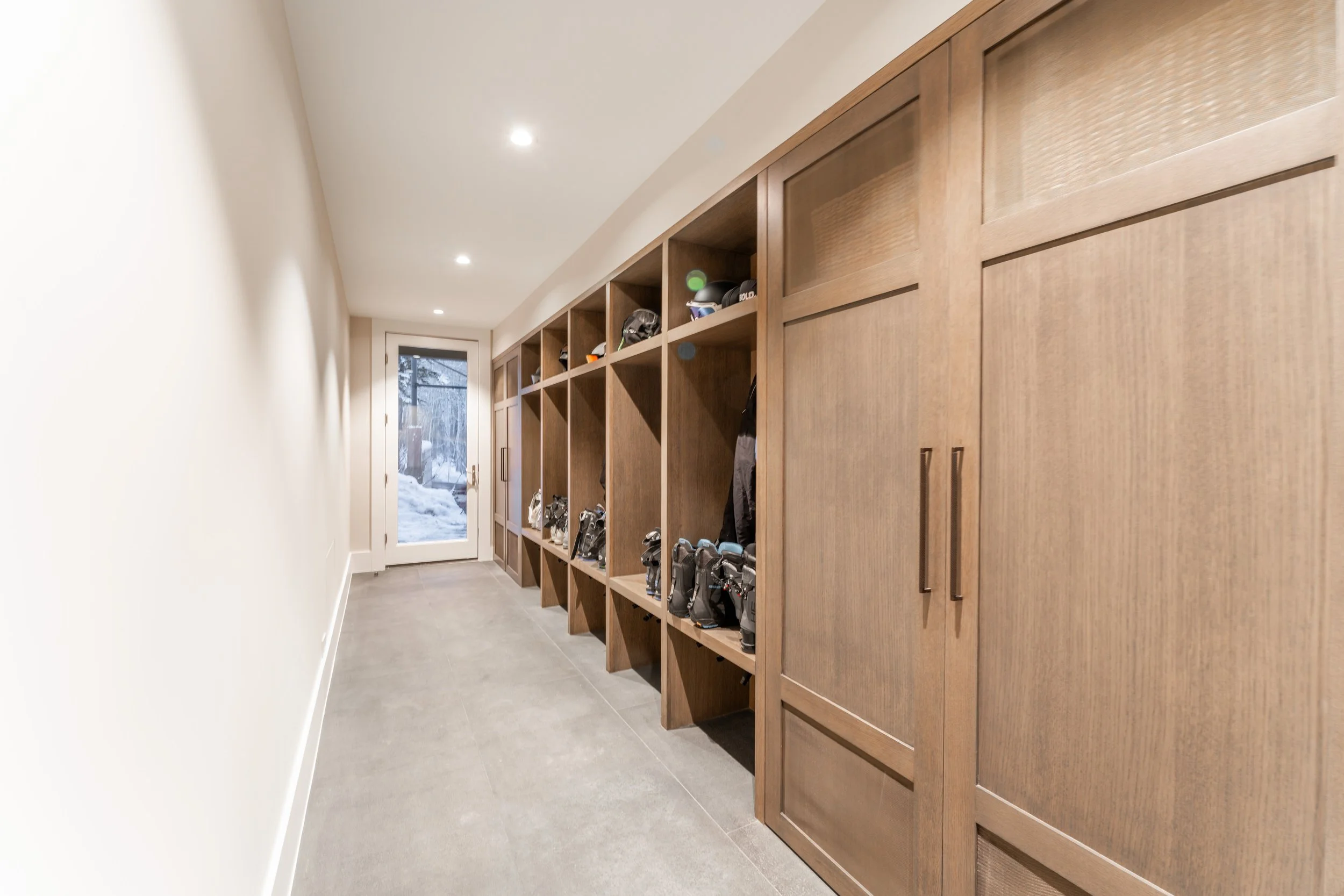 SNOWMASS SKI LOCKERS.jpg