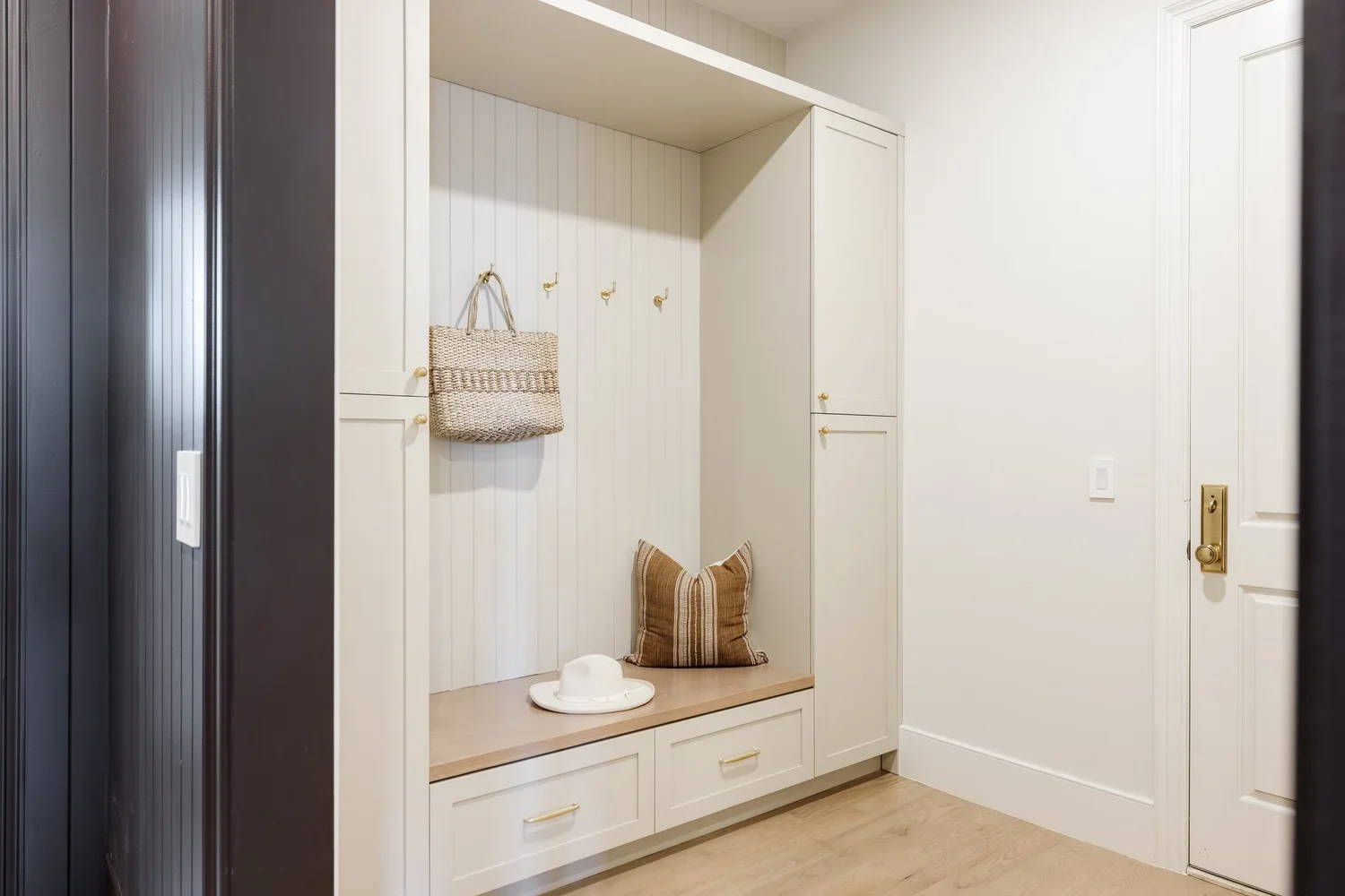 LITTLE RAVEN MUDROOM.webp