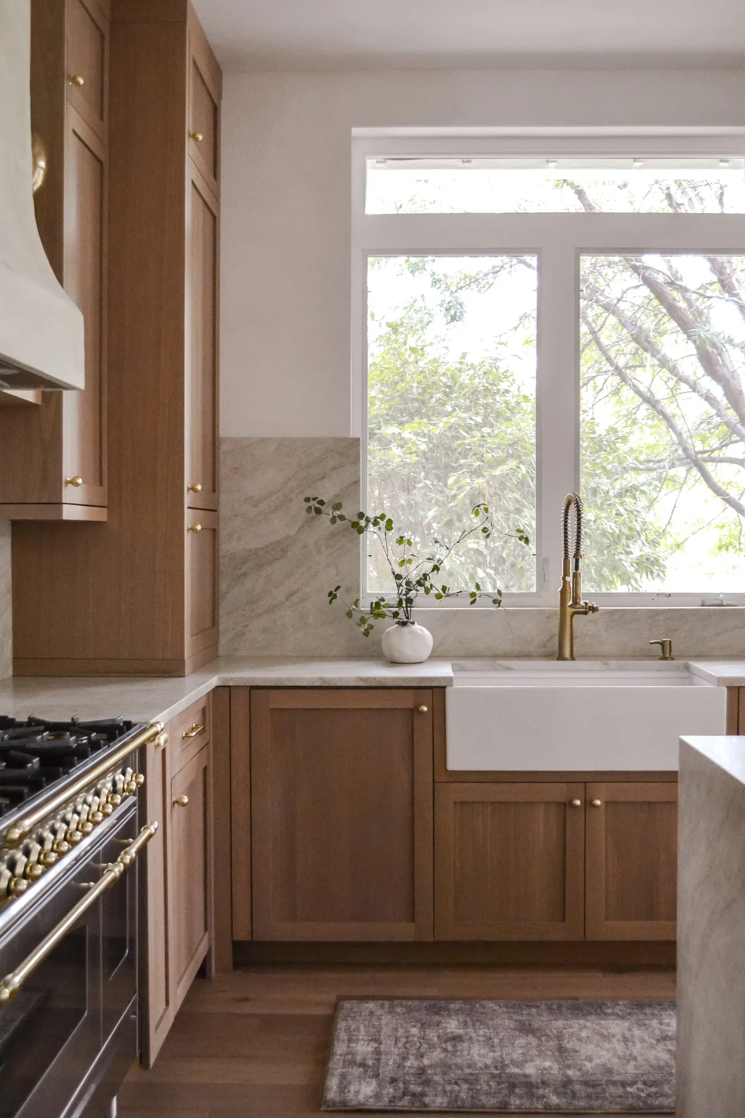 Warm Transitional Kitchen Kitchen Remodel by Three Creeks Custom Cabinets project photo 2