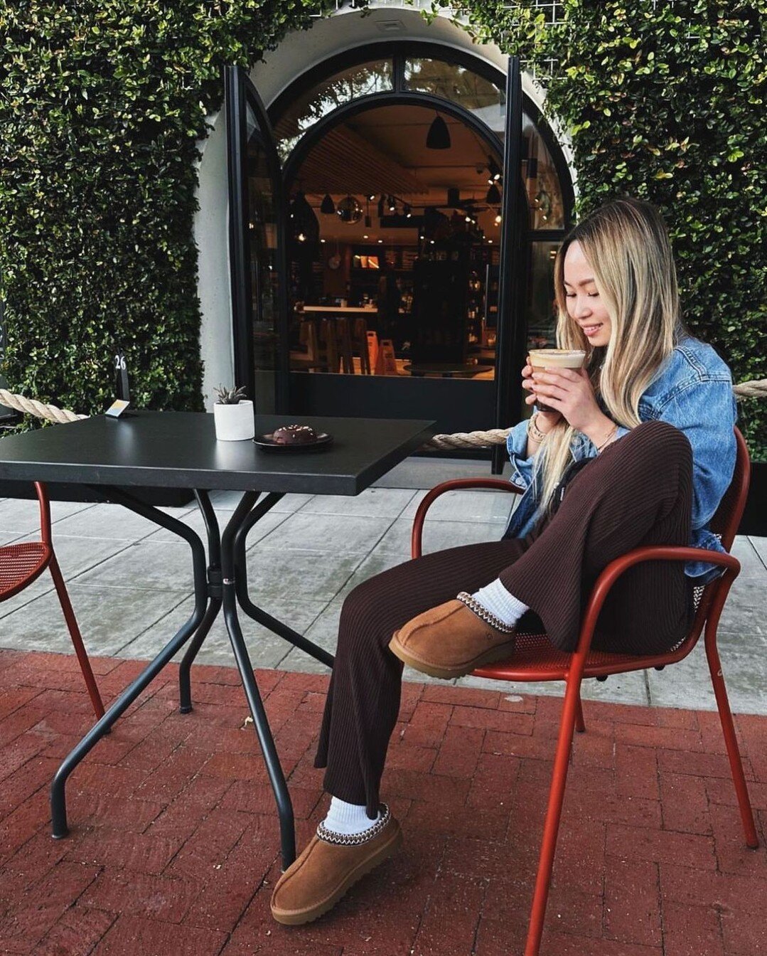 Slowly sipping into the week ahead. 😊

No matter what your beverage choice is, we've got you covered! From coffee to tea to your favorite wine and drinks, we've got everything stocked and ready for you to tackle the week. 

So take a sip, take a bre