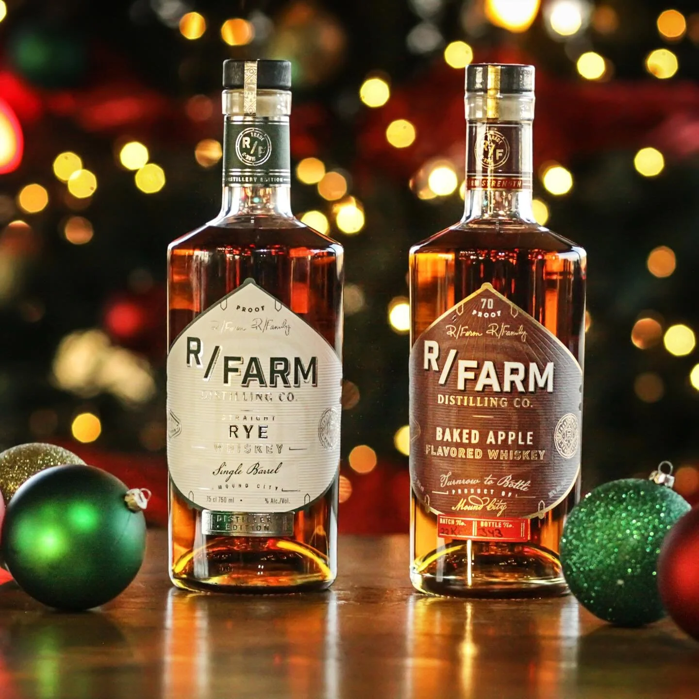 Make it a Whiskey Christmas 🥃🎄
Baked Apple Whiskey, Single Barrel Rye, and Small Batch Bourbon. All available on-site to make your season bright! ⭐️⭐️