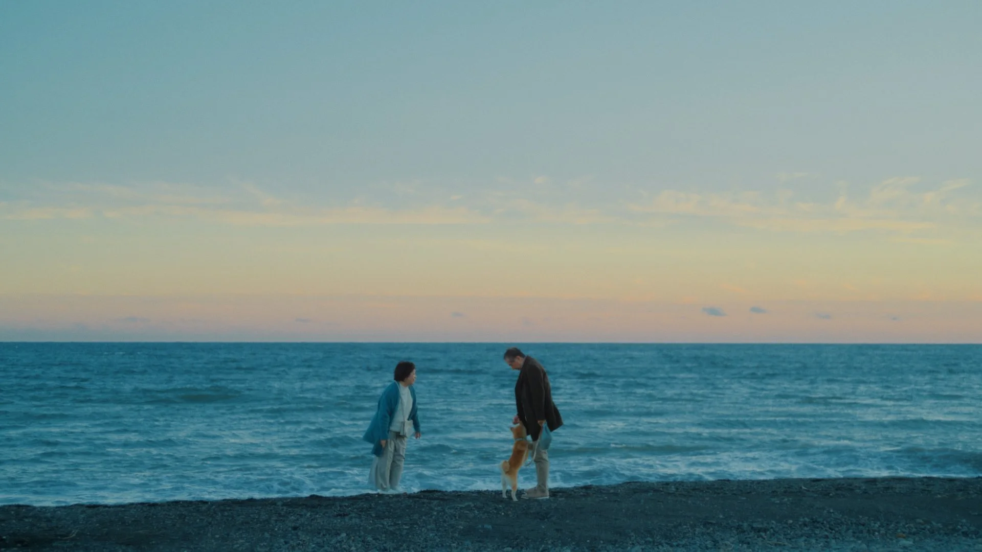 「つのる想いを、確かな一歩に。」篇_30秒___静銀ティーエム証券 (Original).mp4.01_00_25_09.静止画005.jpg