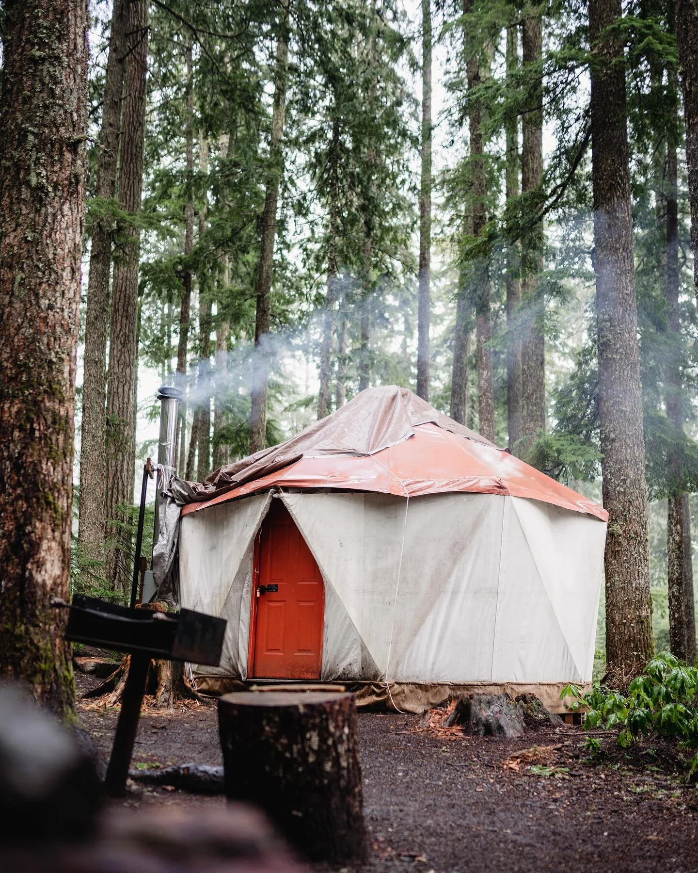 Memorial Day Camping Adventure
We took advantage of the long weekend to get out of the city and head up the mountains to Lost Lake.
After spending a night at below freezing temperatures we woke up to a beautiful sunny day and the joy of a hot breakfa