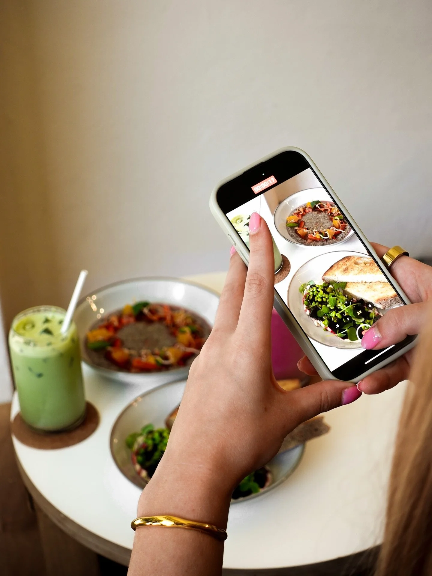 Recent content creation for @calibrate_coffee_manly 📸