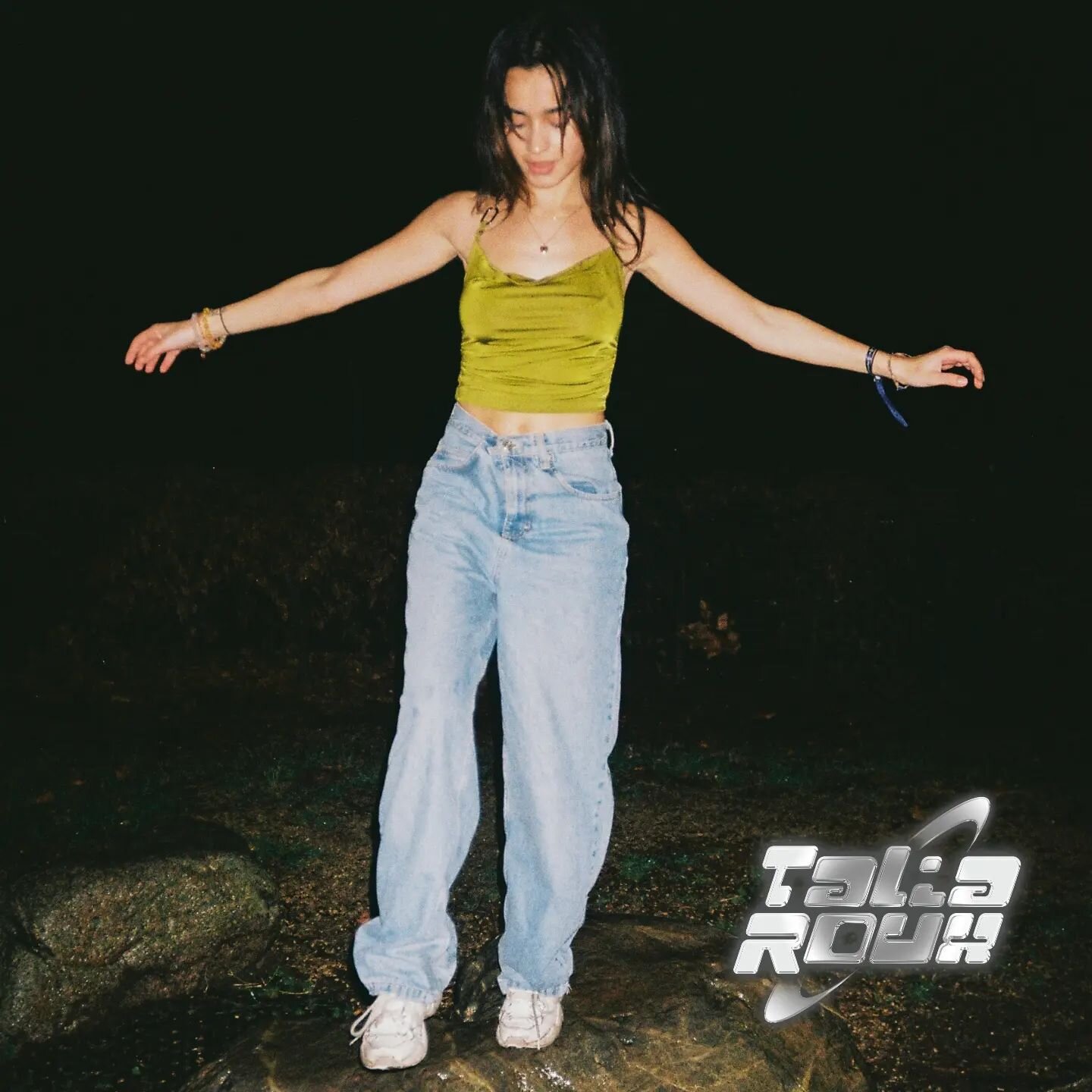 Can't believe my 2nd single is out already 🤍 Take You With Me available now on all platforms, link in bio.
&bull;
Thank you thank you thank you to the incredible producer Jonathan Quarmby for making this beautiful song I poured my heart into, with m