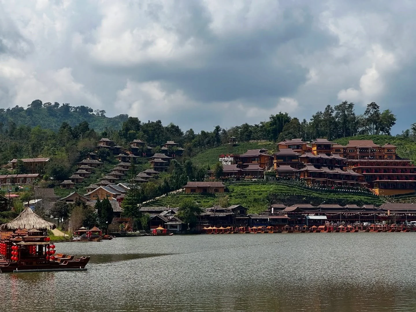 Bits and pieces between 🇹🇭 and 🇳🇵