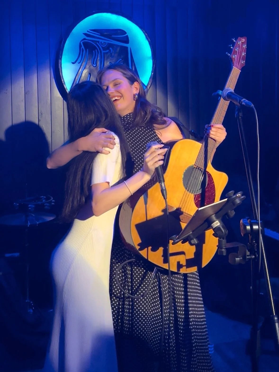 Full month, and heart 🙂&zwj;↕️❤️