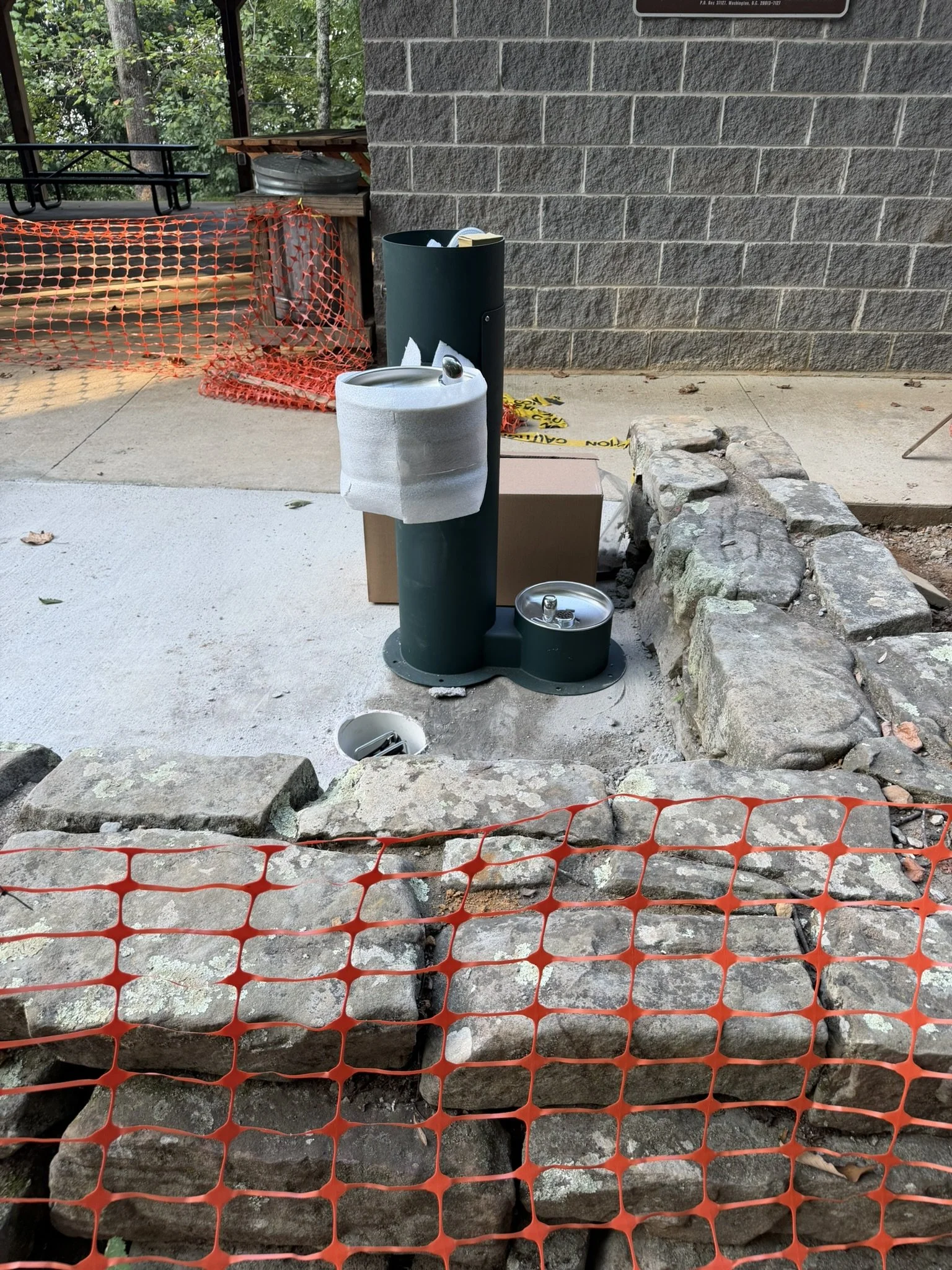 HAMR is installing a hydration station at Monte Sano State Park, located at John Scoble Pavilion. The station gives trail users a reliable source of potable water at the trailhead, improving safety and comfort for mountain bikers, hikers, and runners