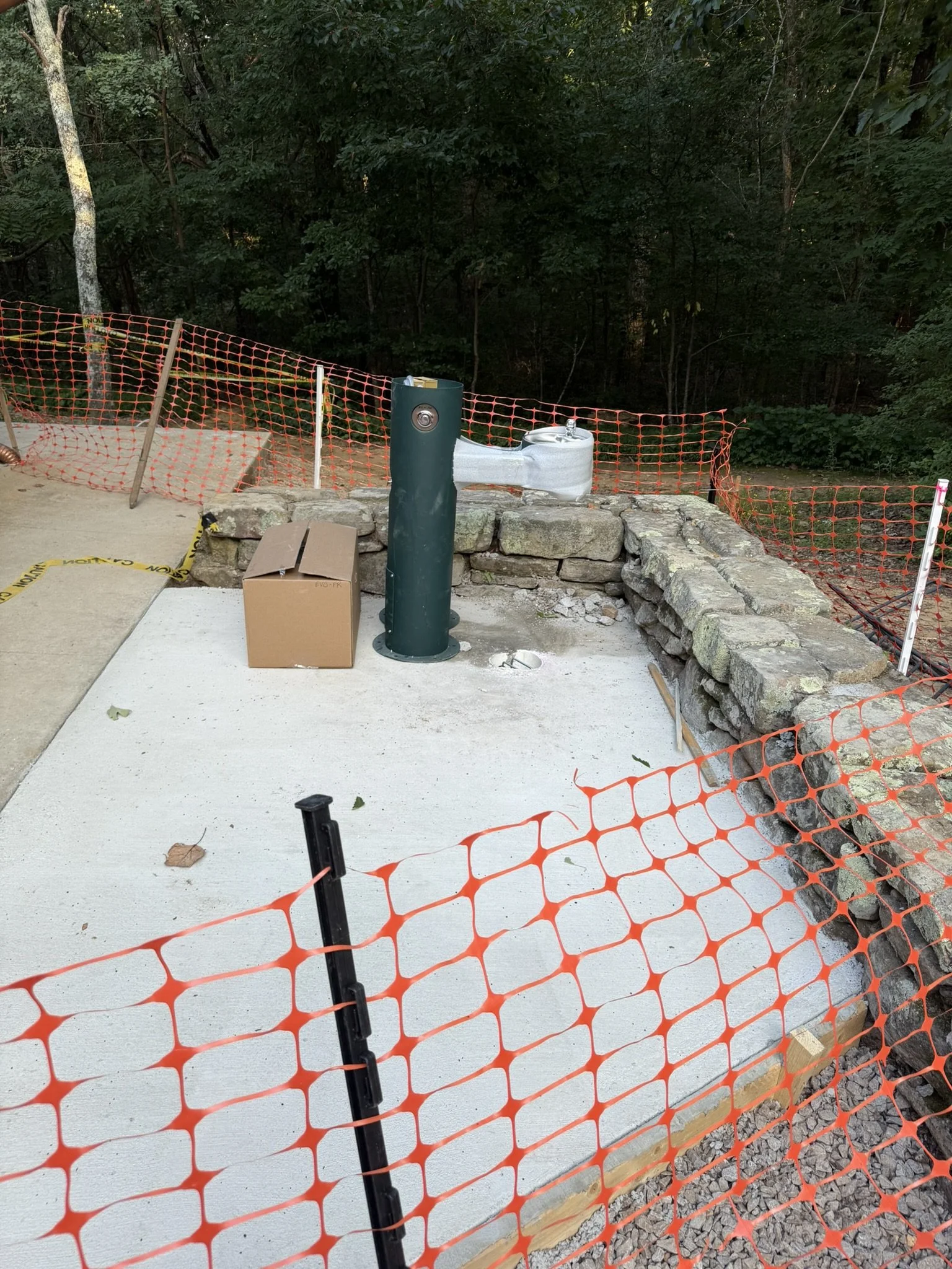HAMR is installing a hydration station at Monte Sano State Park, located at John Scoble Pavilion. The station gives trail users a reliable source of potable water at the trailhead, improving safety and comfort for mountain bikers, hikers, and runners